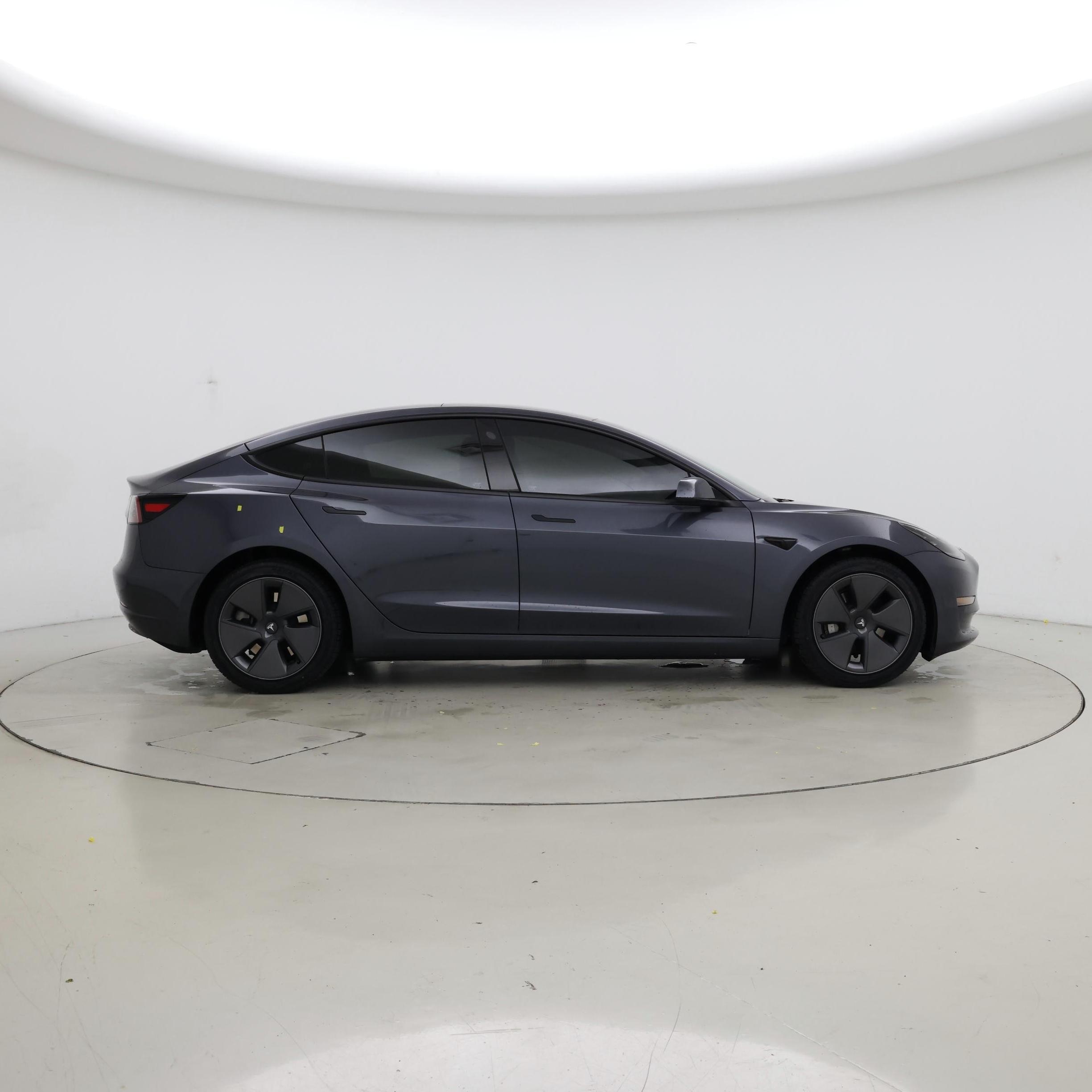 Thumbnail: 2023 Tesla Model 3 - 7