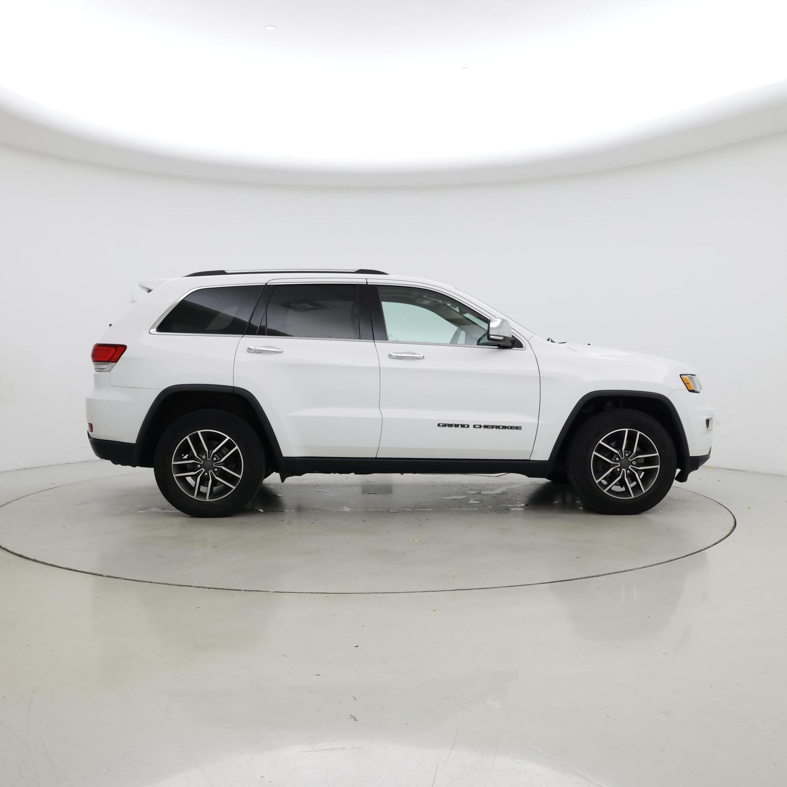 Thumbnail: 2020 Jeep Grand Cherokee - 7