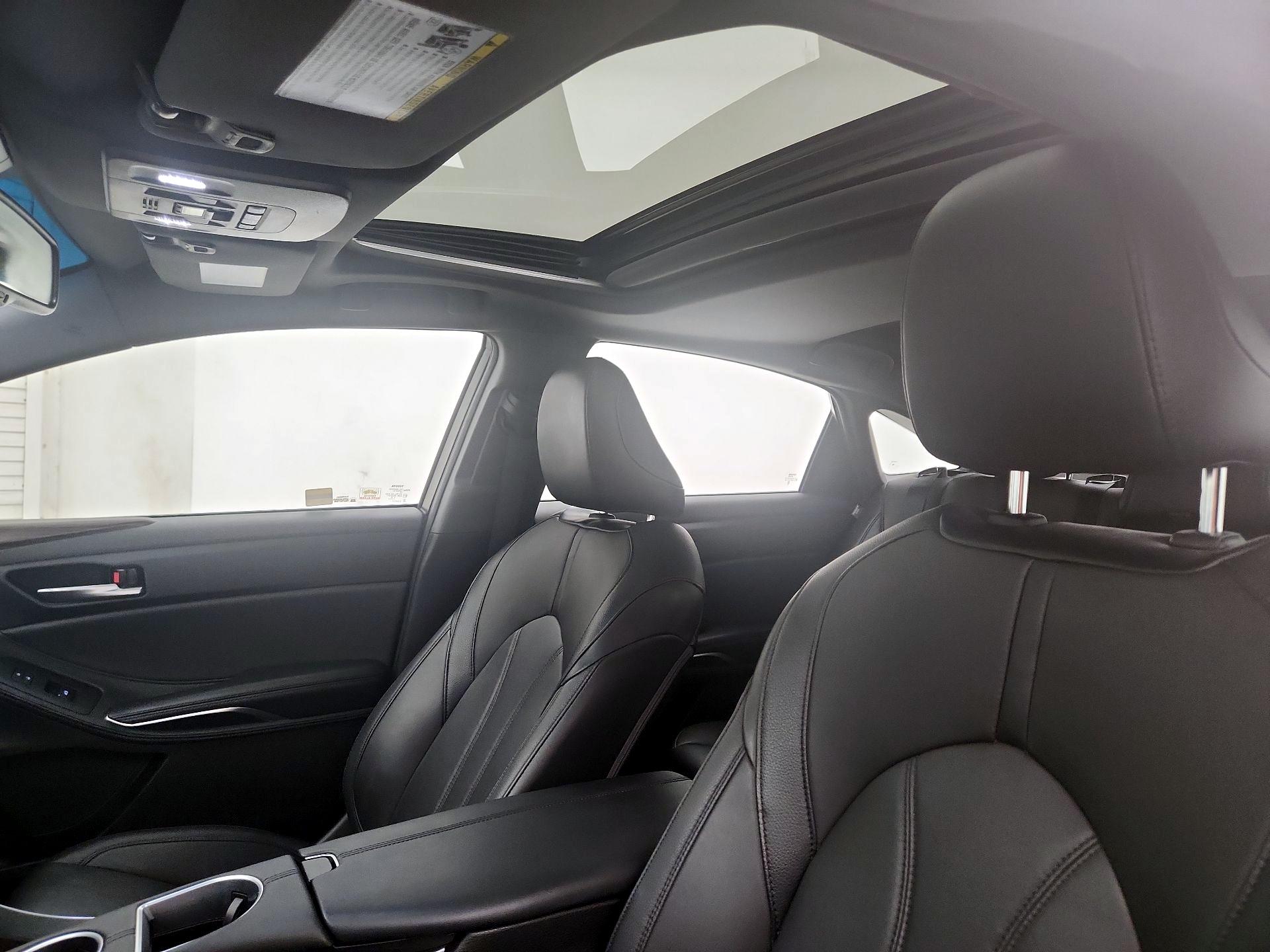 Thumbnail: 2019 Toyota Avalon - 19