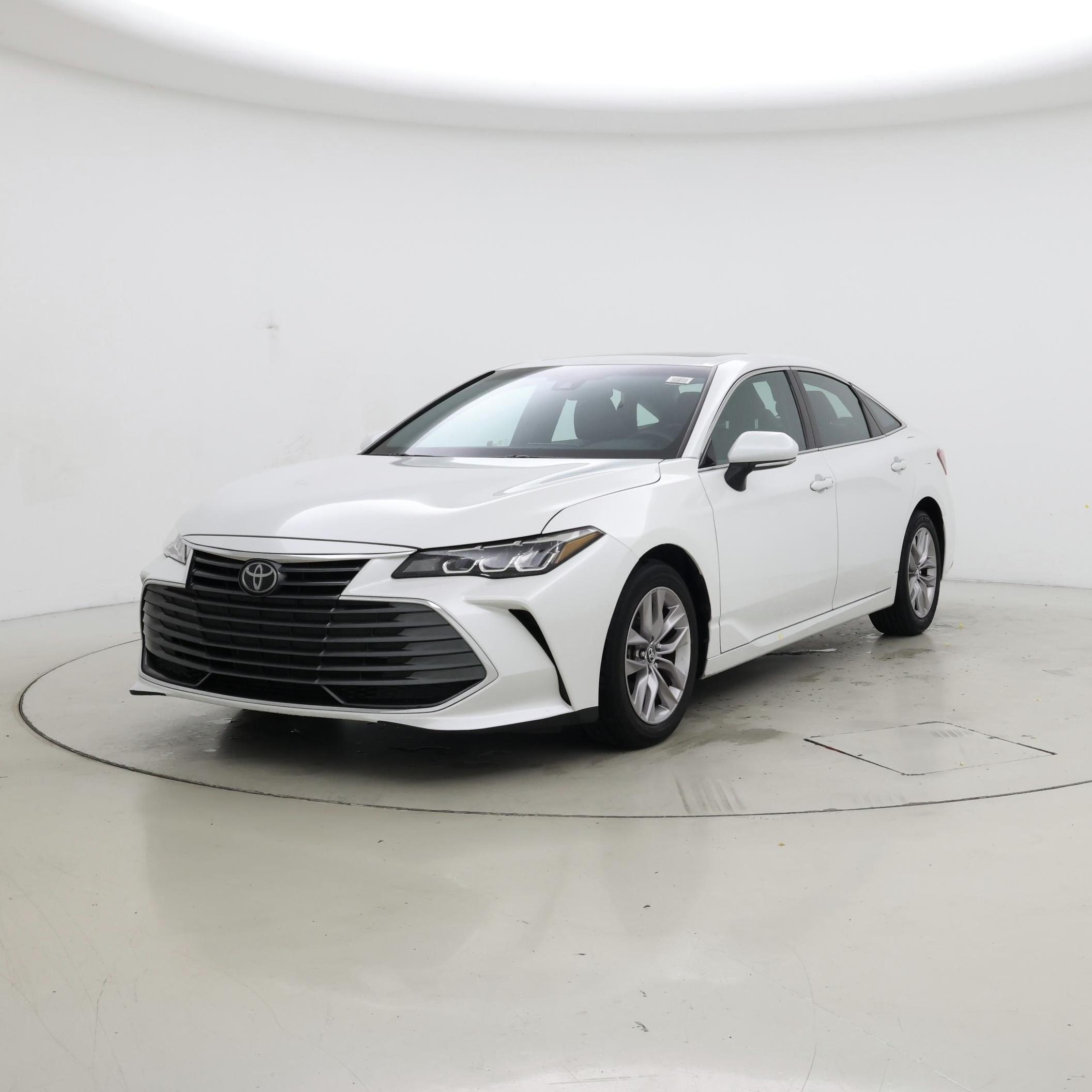 Thumbnail: 2019 Toyota Avalon - 4