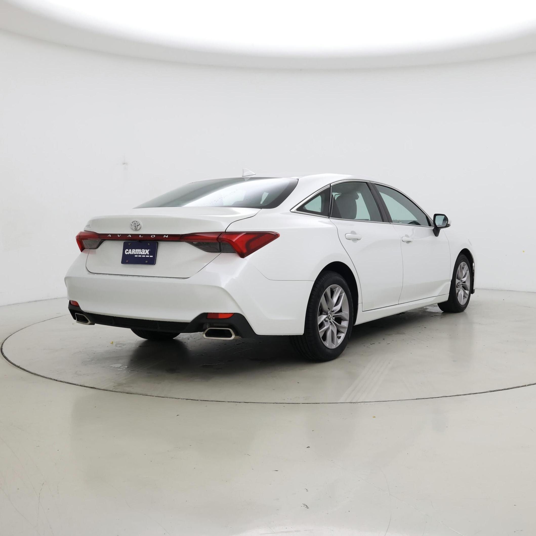 Thumbnail: 2019 Toyota Avalon - 8