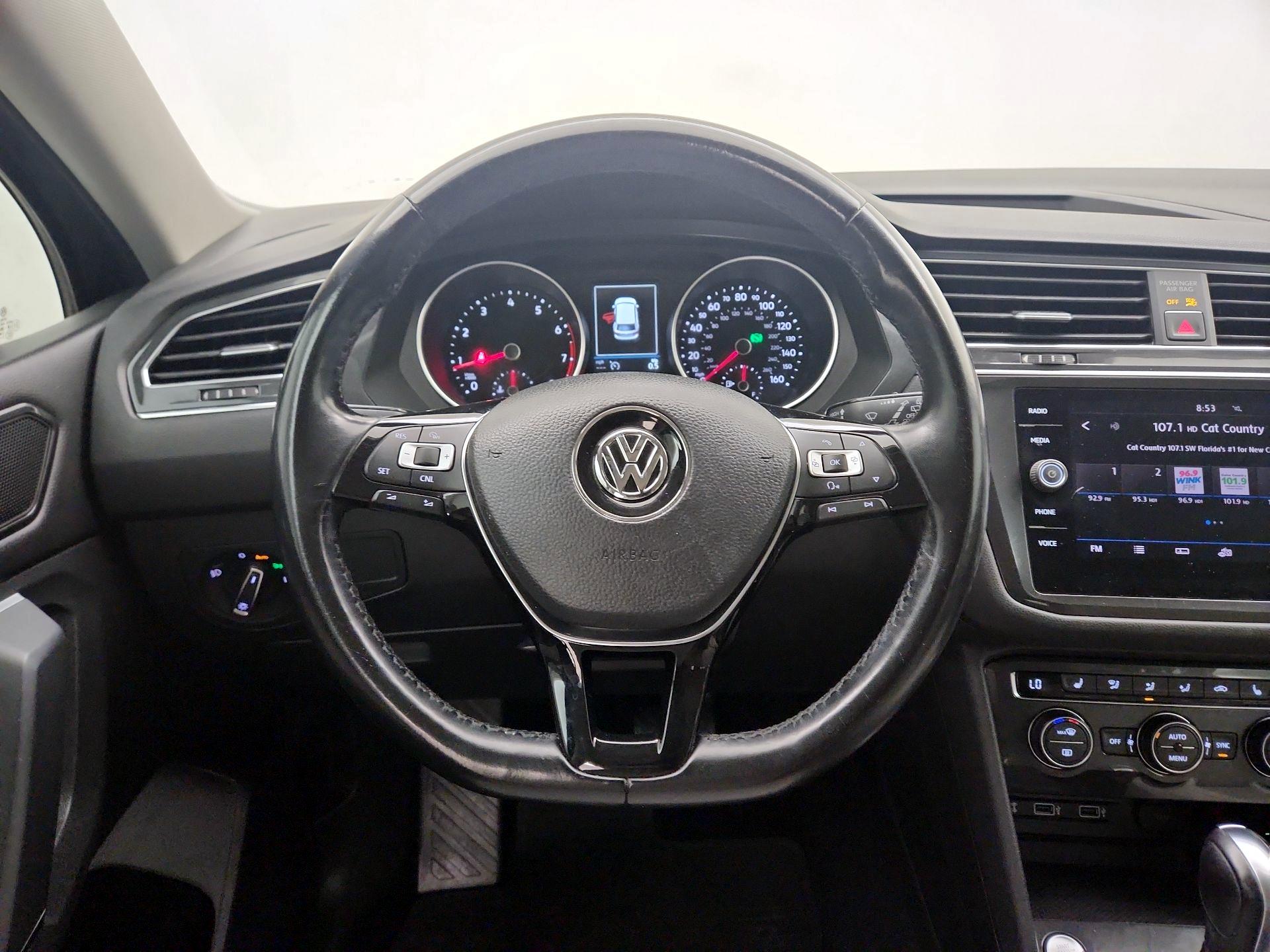 Thumbnail: 2018 Volkswagen Tiguan - 10
