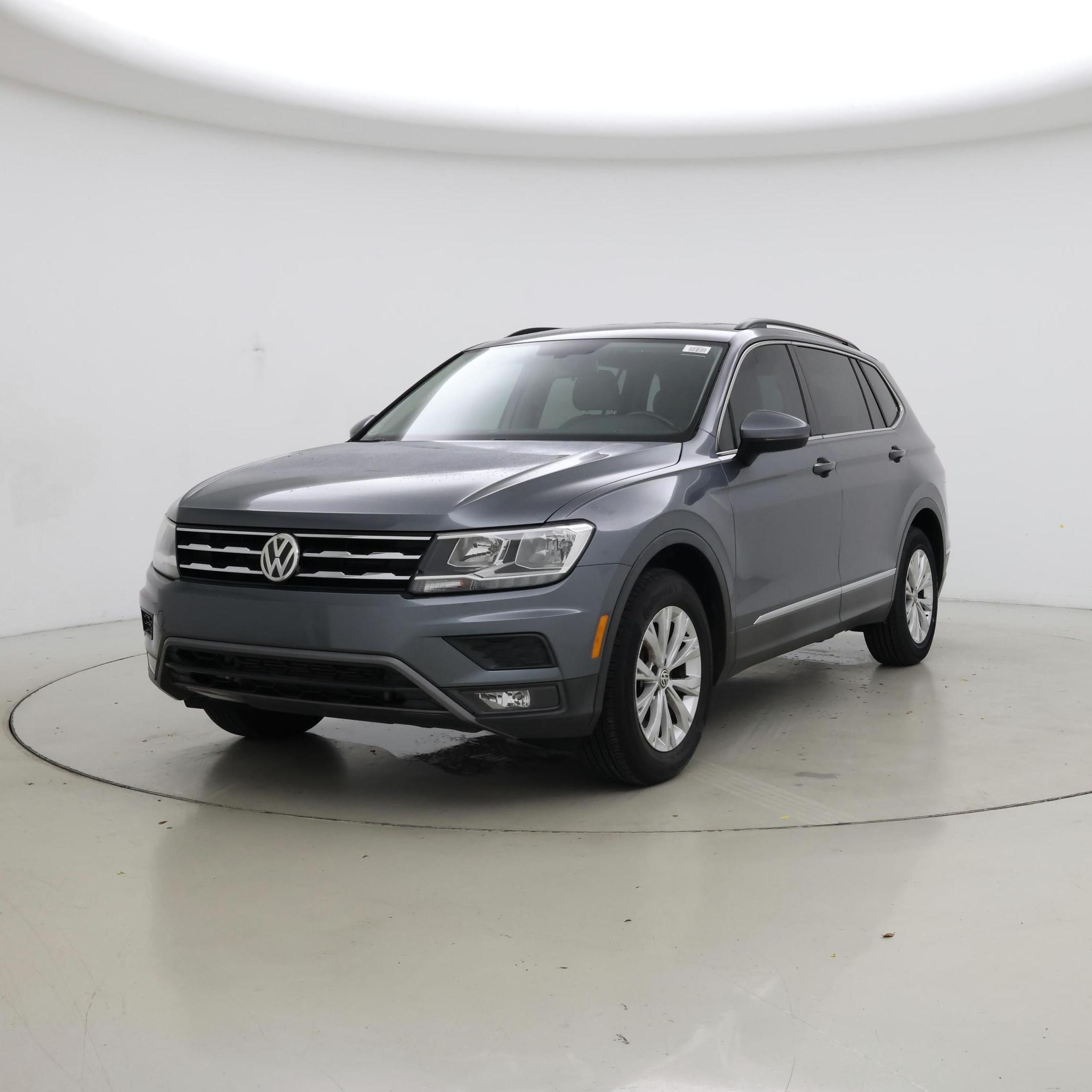Thumbnail: 2018 Volkswagen Tiguan - 4