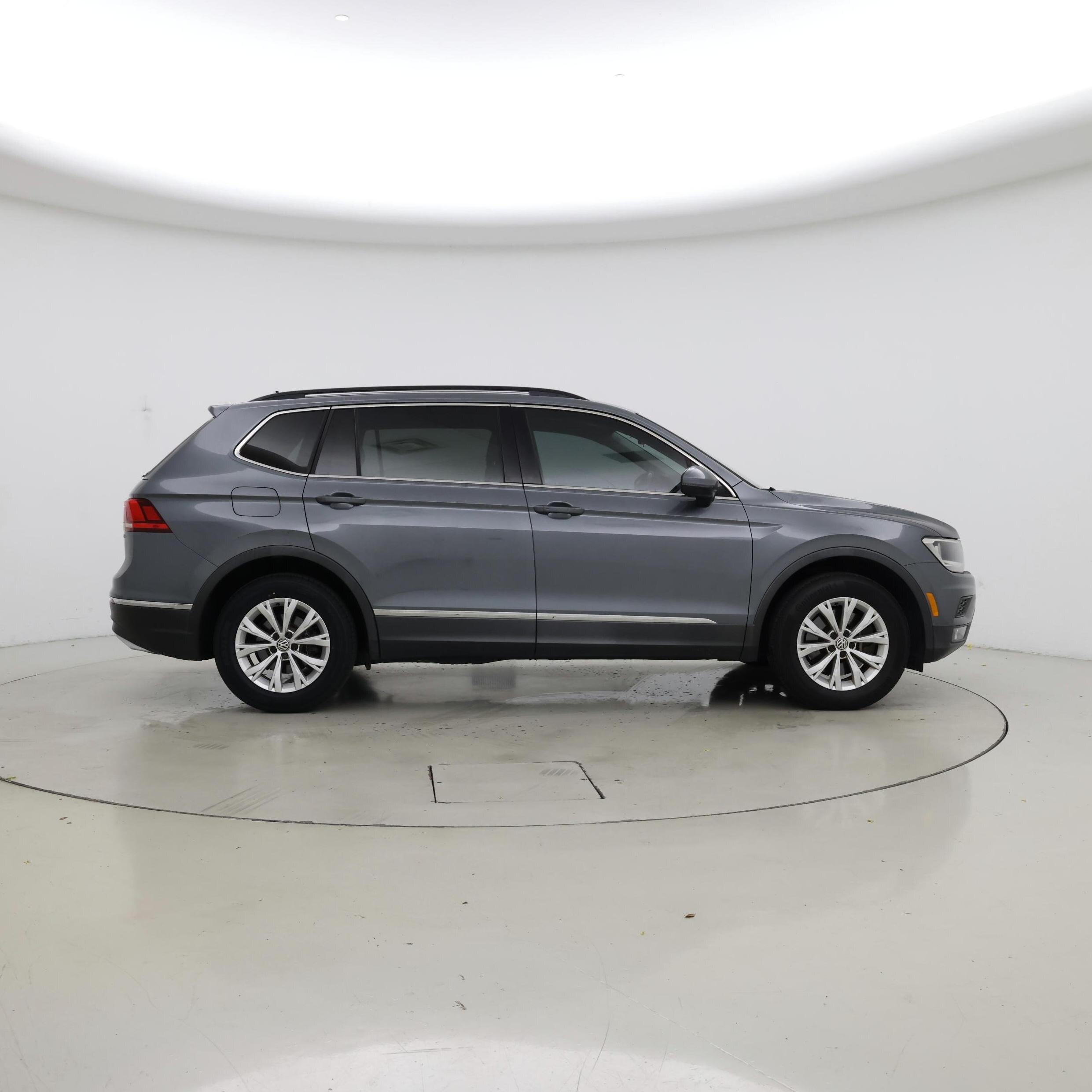 Thumbnail: 2018 Volkswagen Tiguan - 7