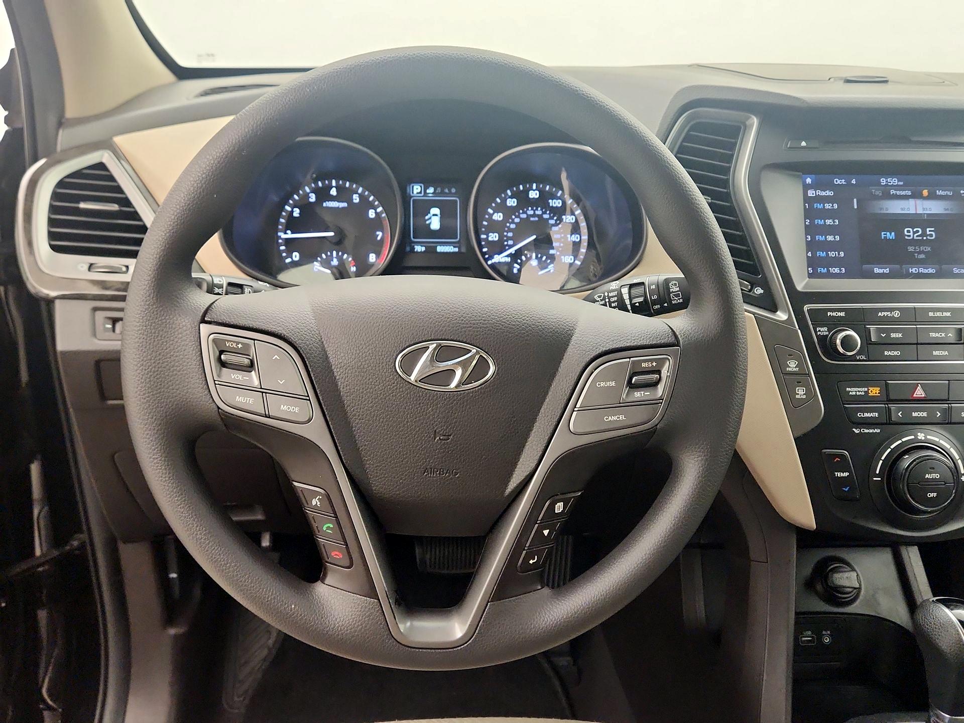 Thumbnail: 2017 Hyundai Santa Fe - 10
