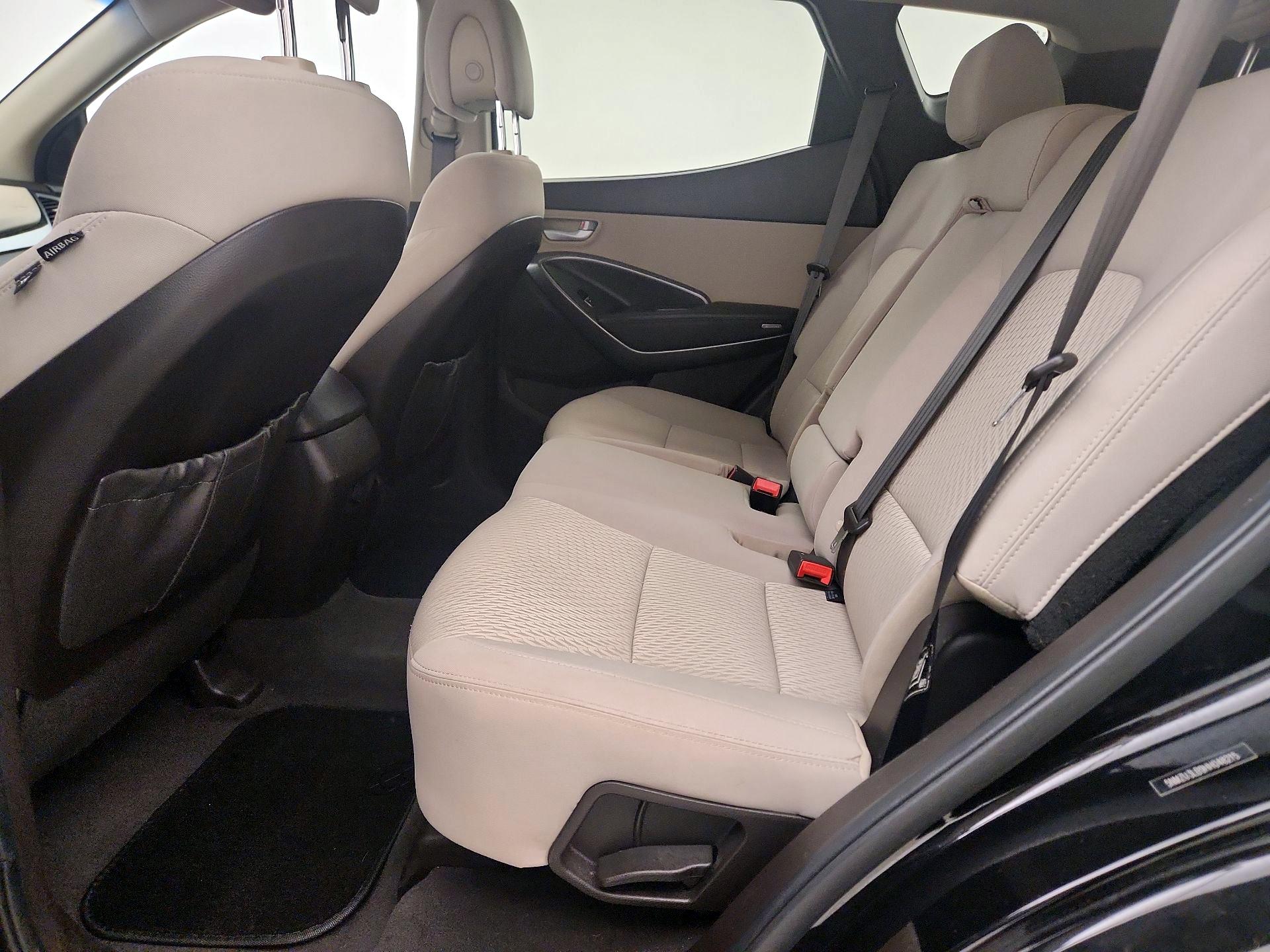 Thumbnail: 2017 Hyundai Santa Fe - 19