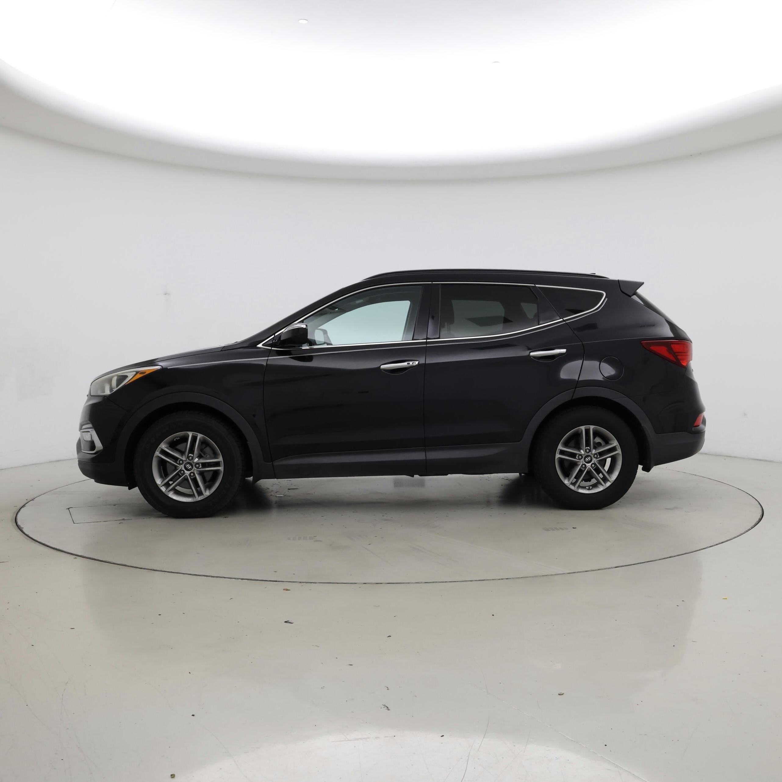 Thumbnail: 2017 Hyundai Santa Fe - 3