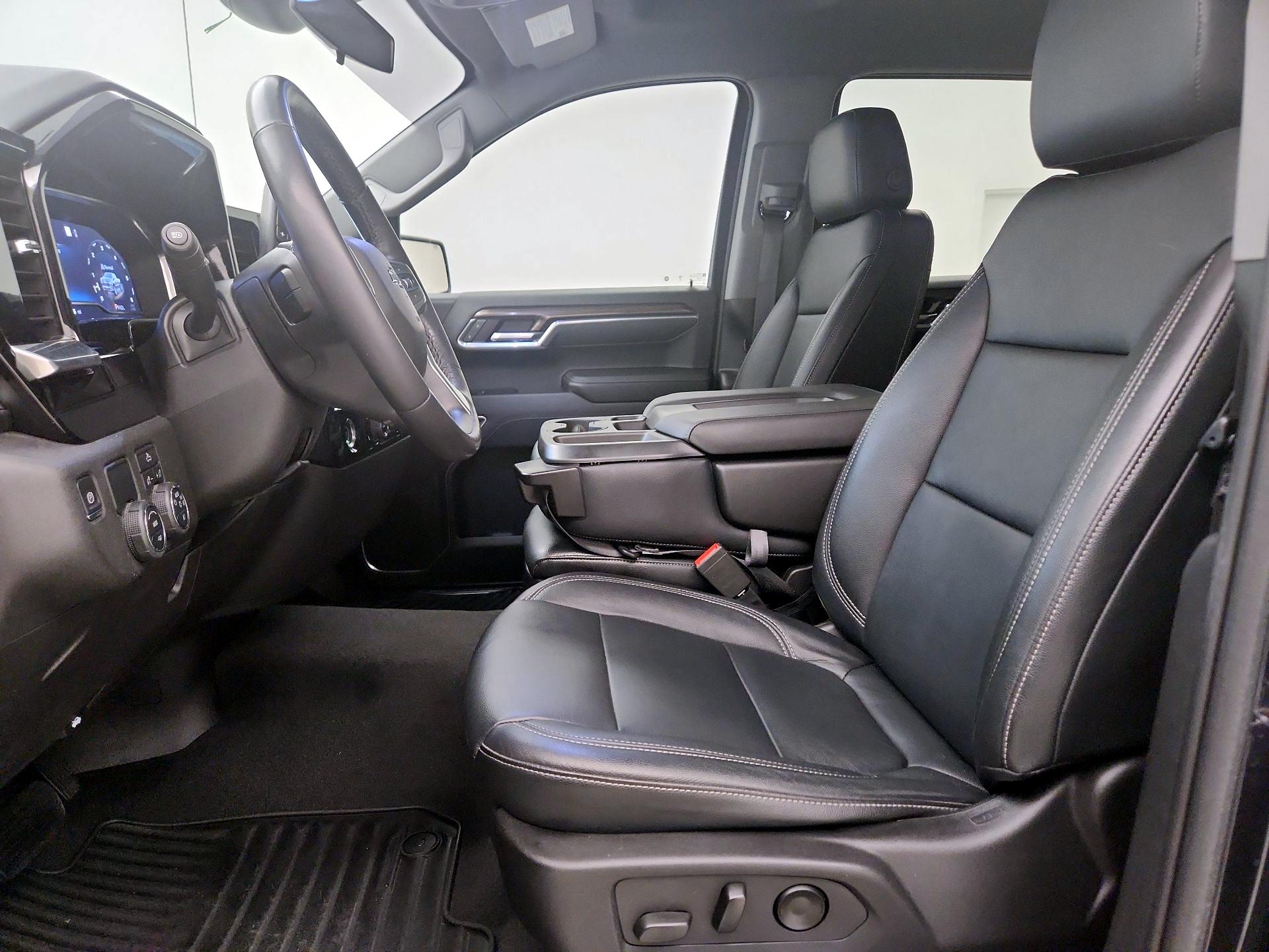 Thumbnail: 2023 Chevrolet Silverado 1500 - 11