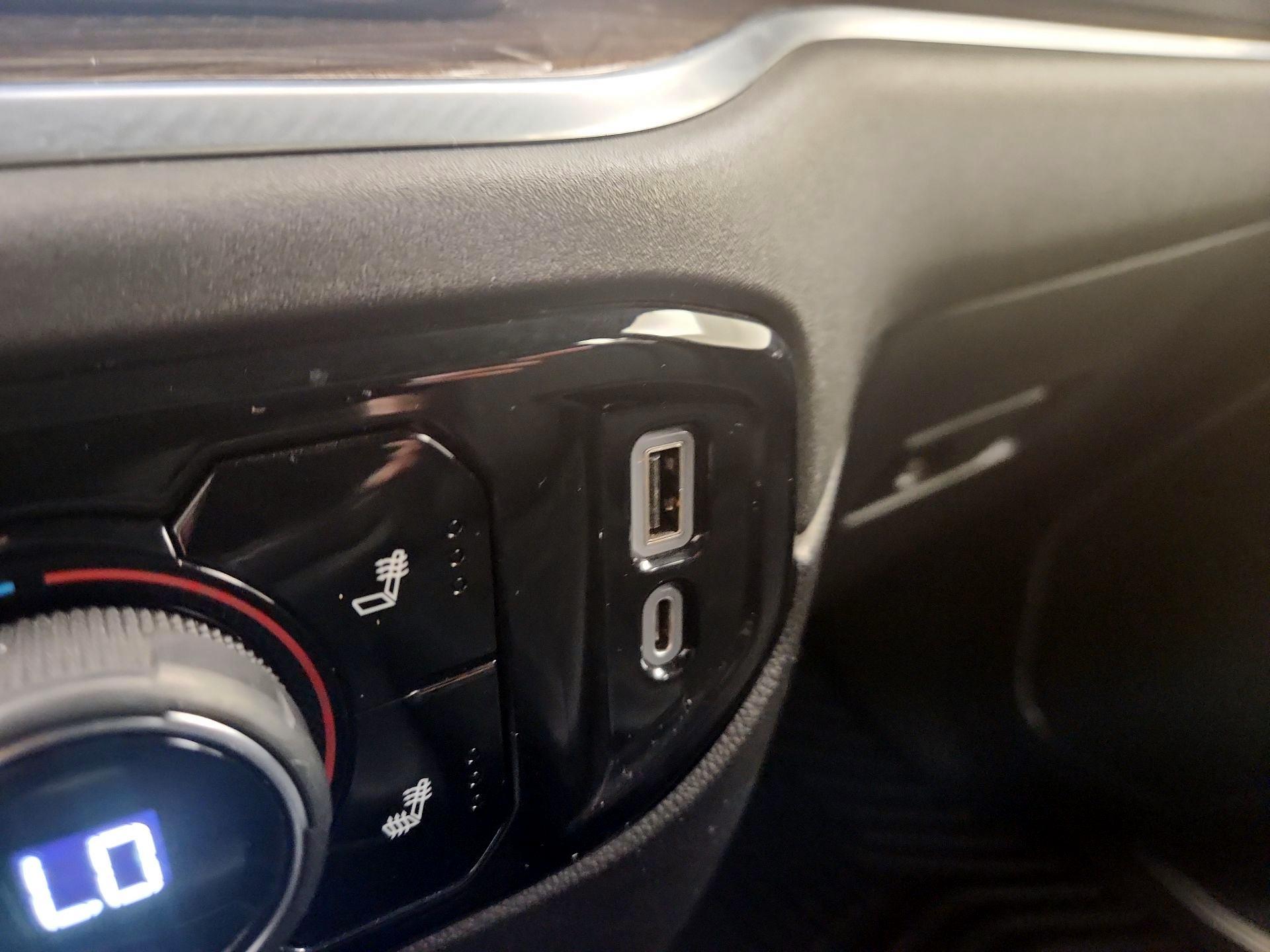Thumbnail: 2023 Chevrolet Silverado 1500 - 18