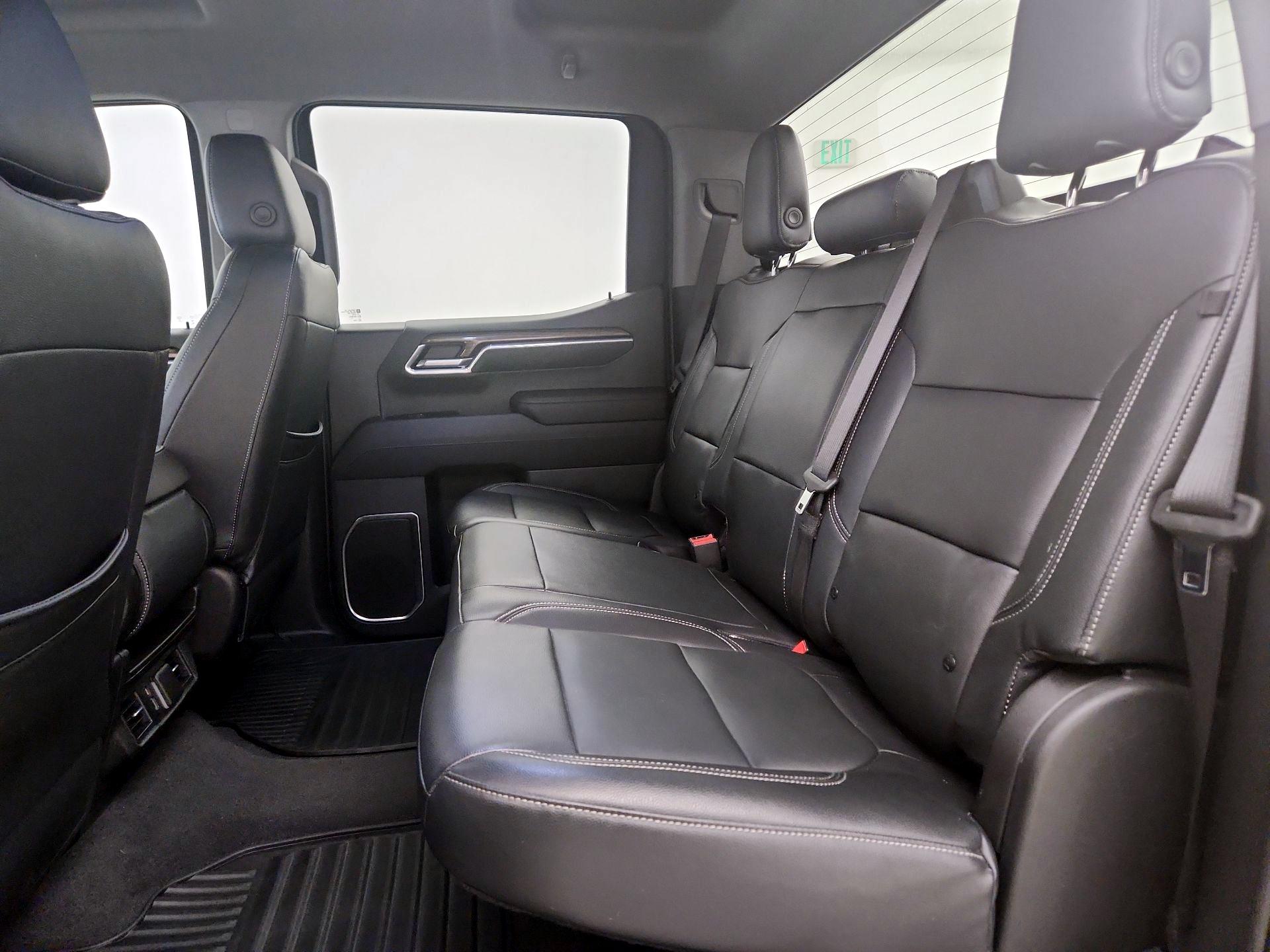 Thumbnail: 2023 Chevrolet Silverado 1500 - 19