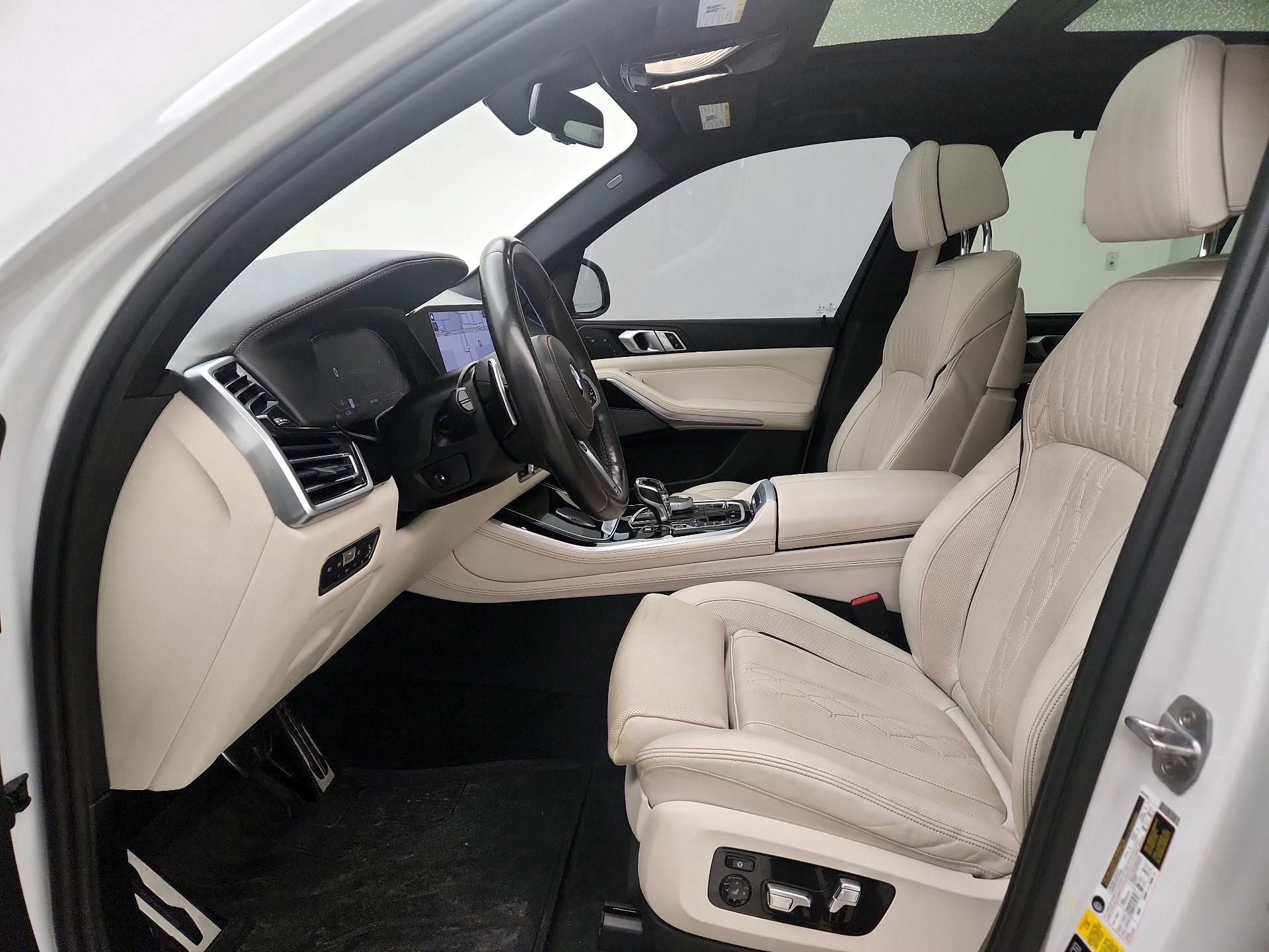 Thumbnail: 2020 BMW X5 - 11