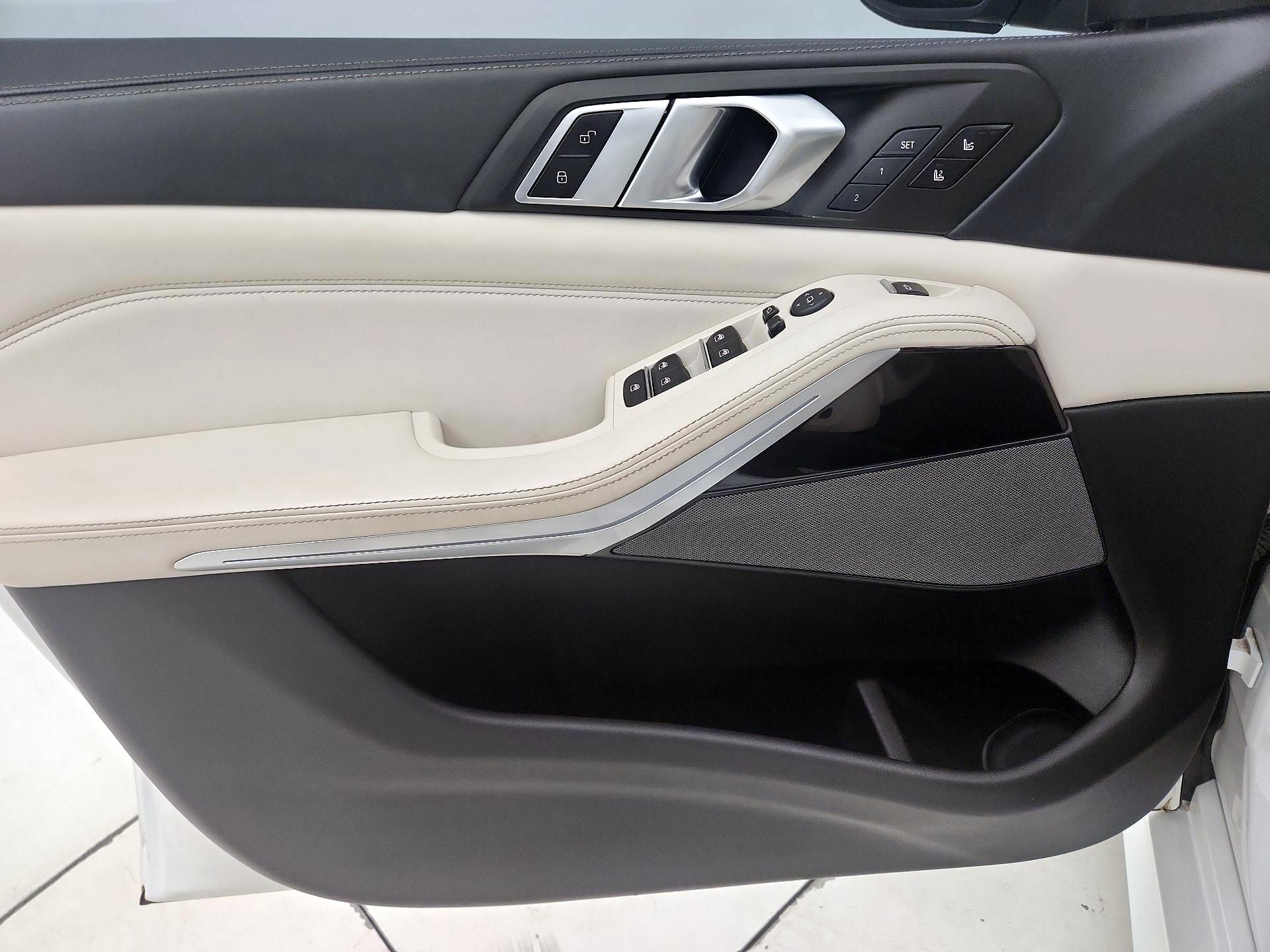 Thumbnail: 2020 BMW X5 - 12