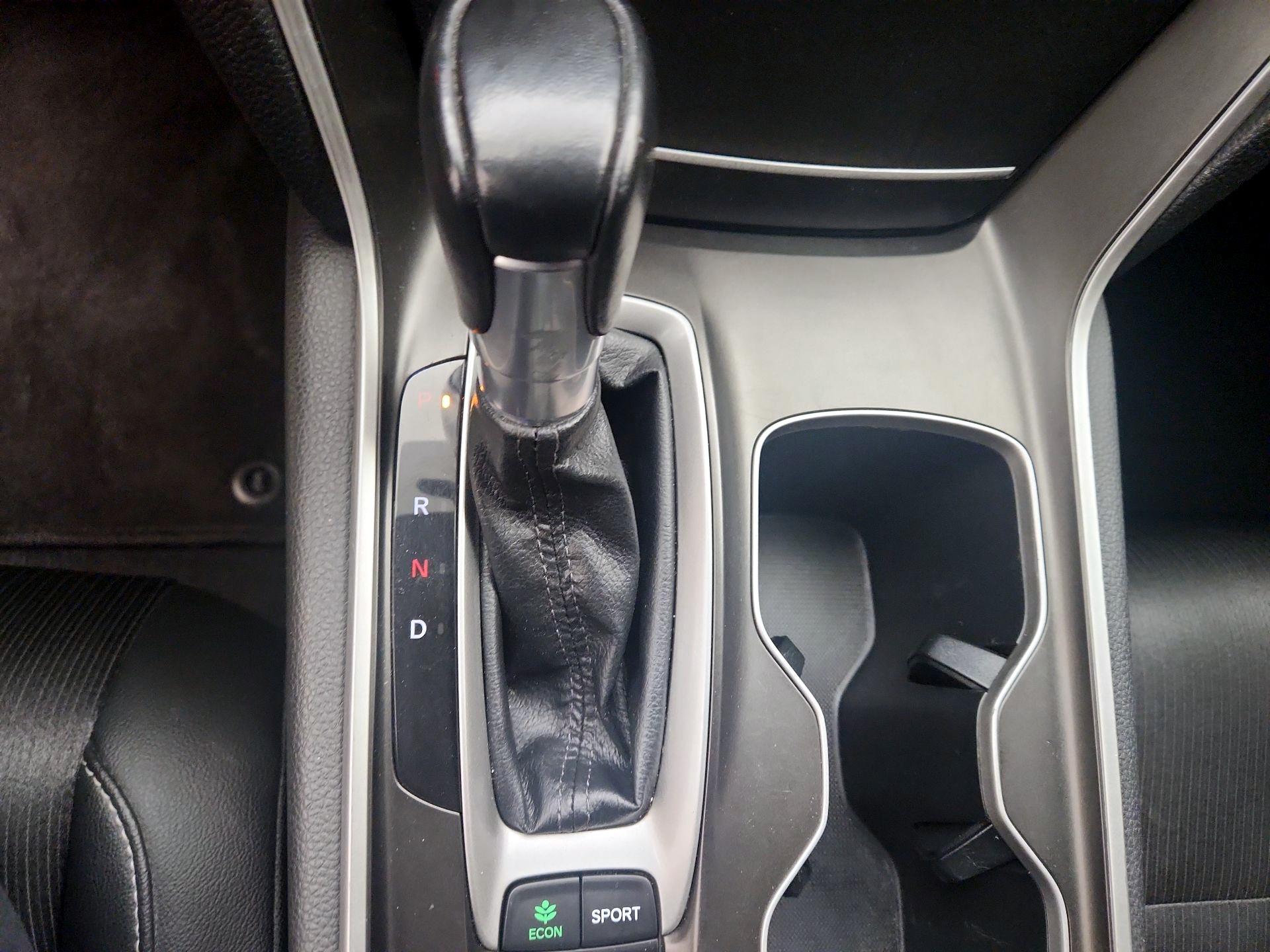 Thumbnail: 2019 Honda Accord - 17