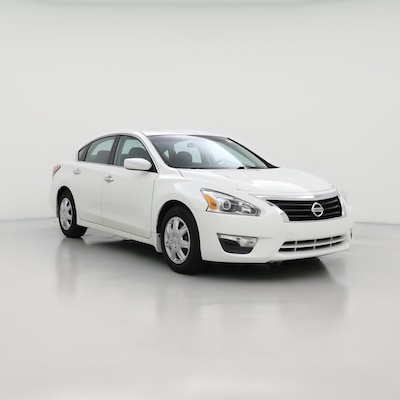 White 2015 Nissan Altima S