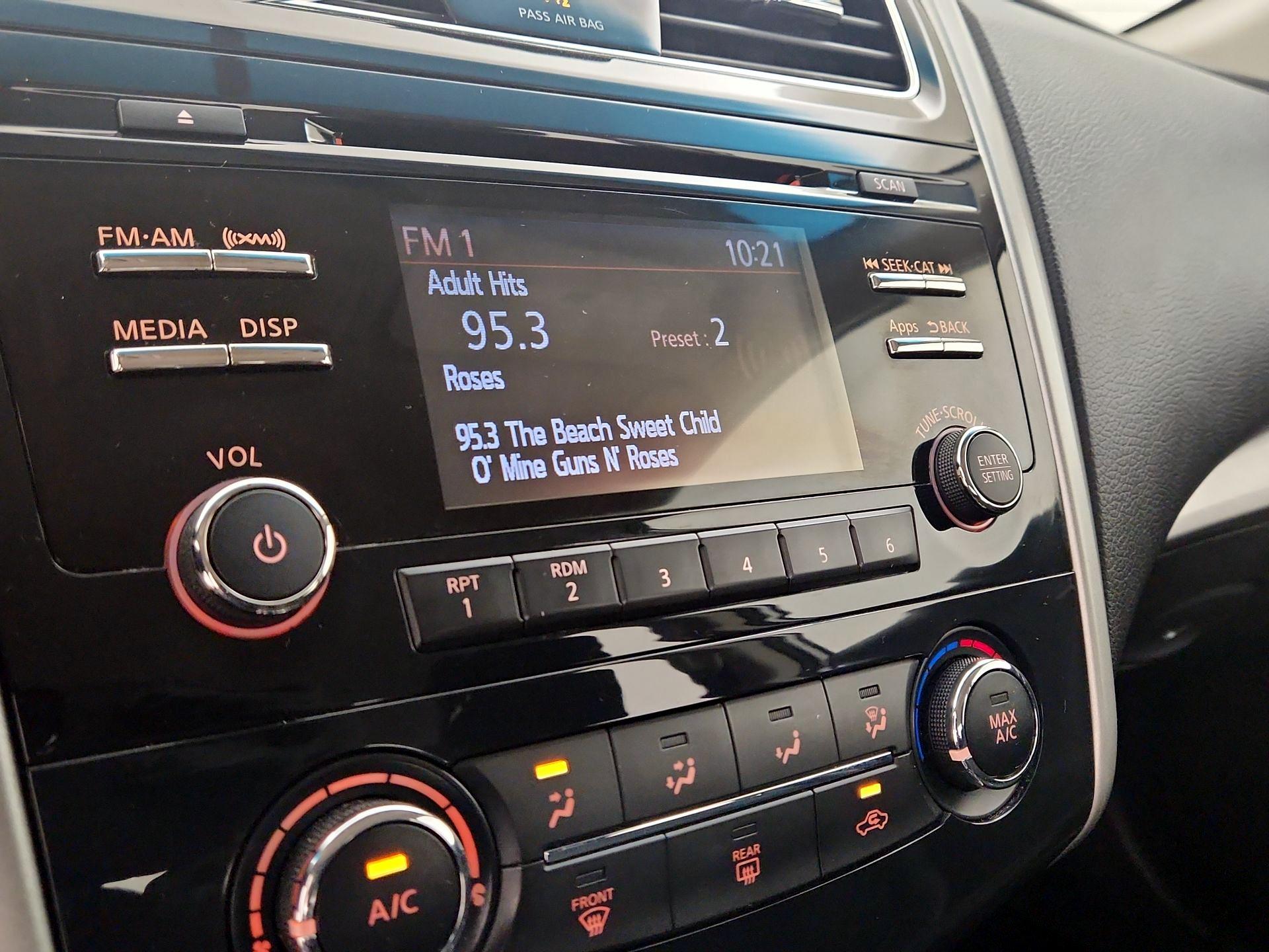 Thumbnail: 2015 Nissan Altima - 15