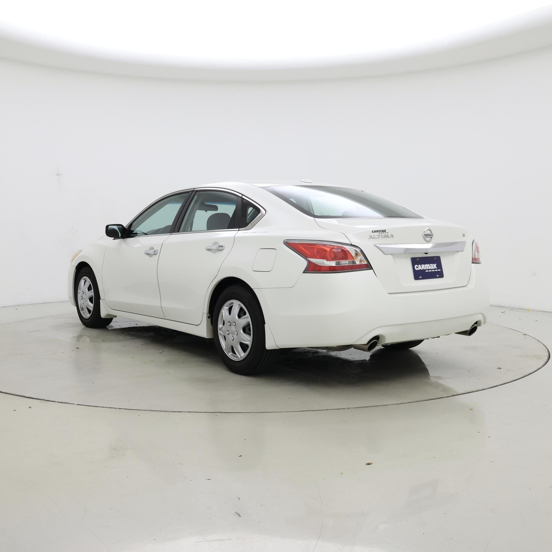 Thumbnail: 2015 Nissan Altima - 2