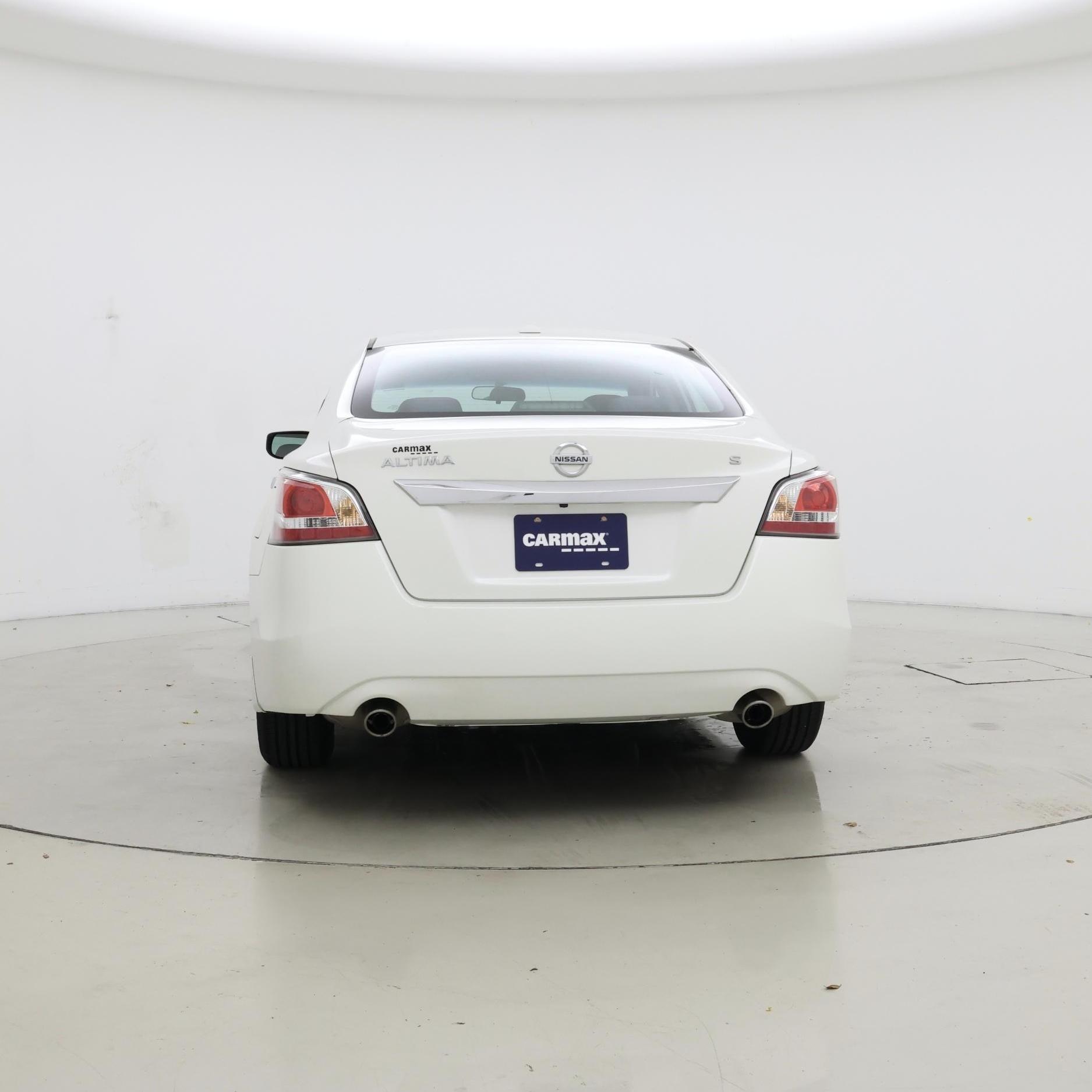 Thumbnail: 2015 Nissan Altima - 6