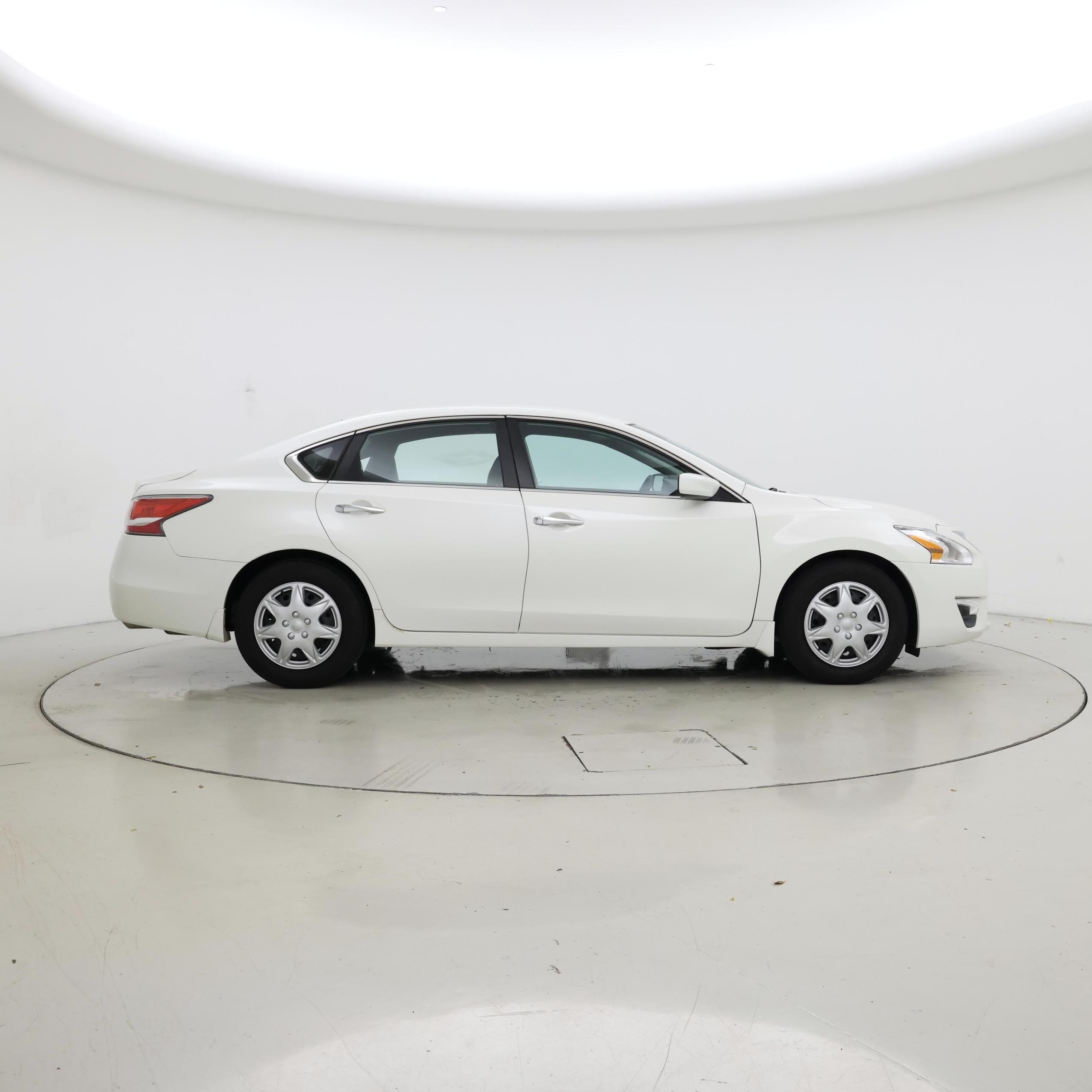 Thumbnail: 2015 Nissan Altima - 7
