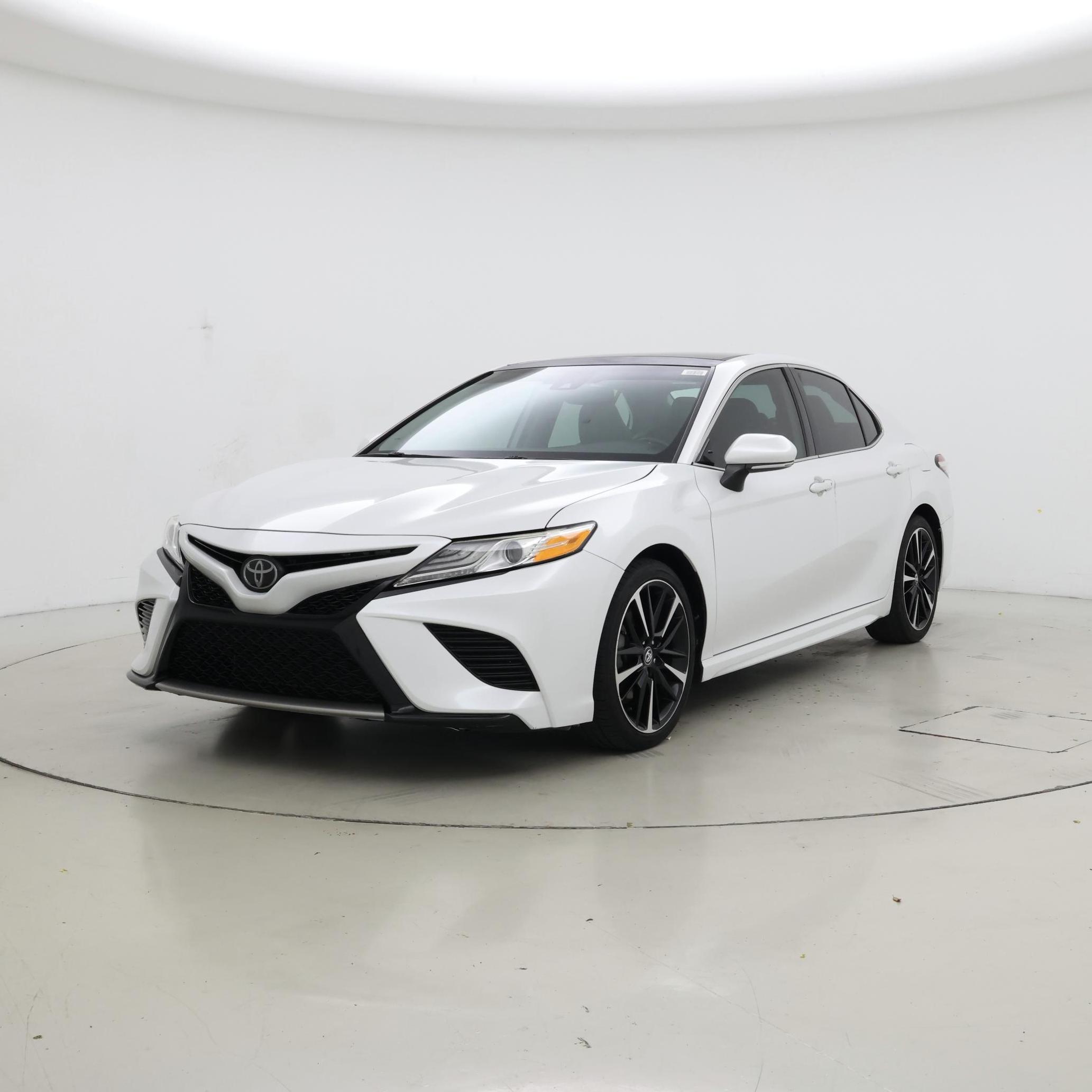 Thumbnail: 2020 Toyota Camry - 4