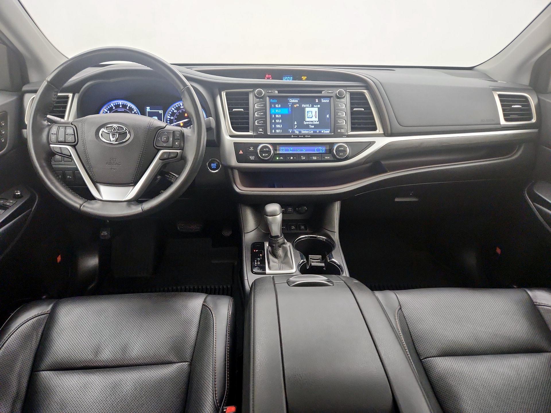 Thumbnail: 2019 Toyota Highlander - 9