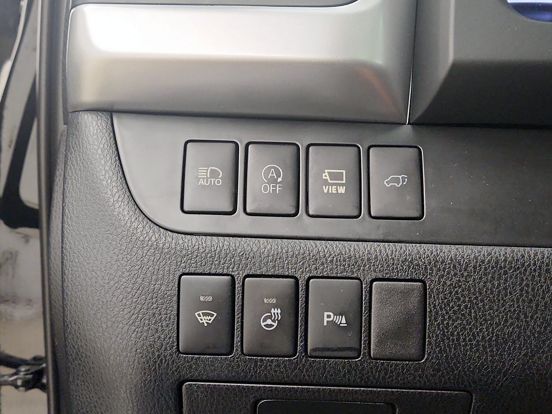 Thumbnail: 2019 Toyota Highlander - 13