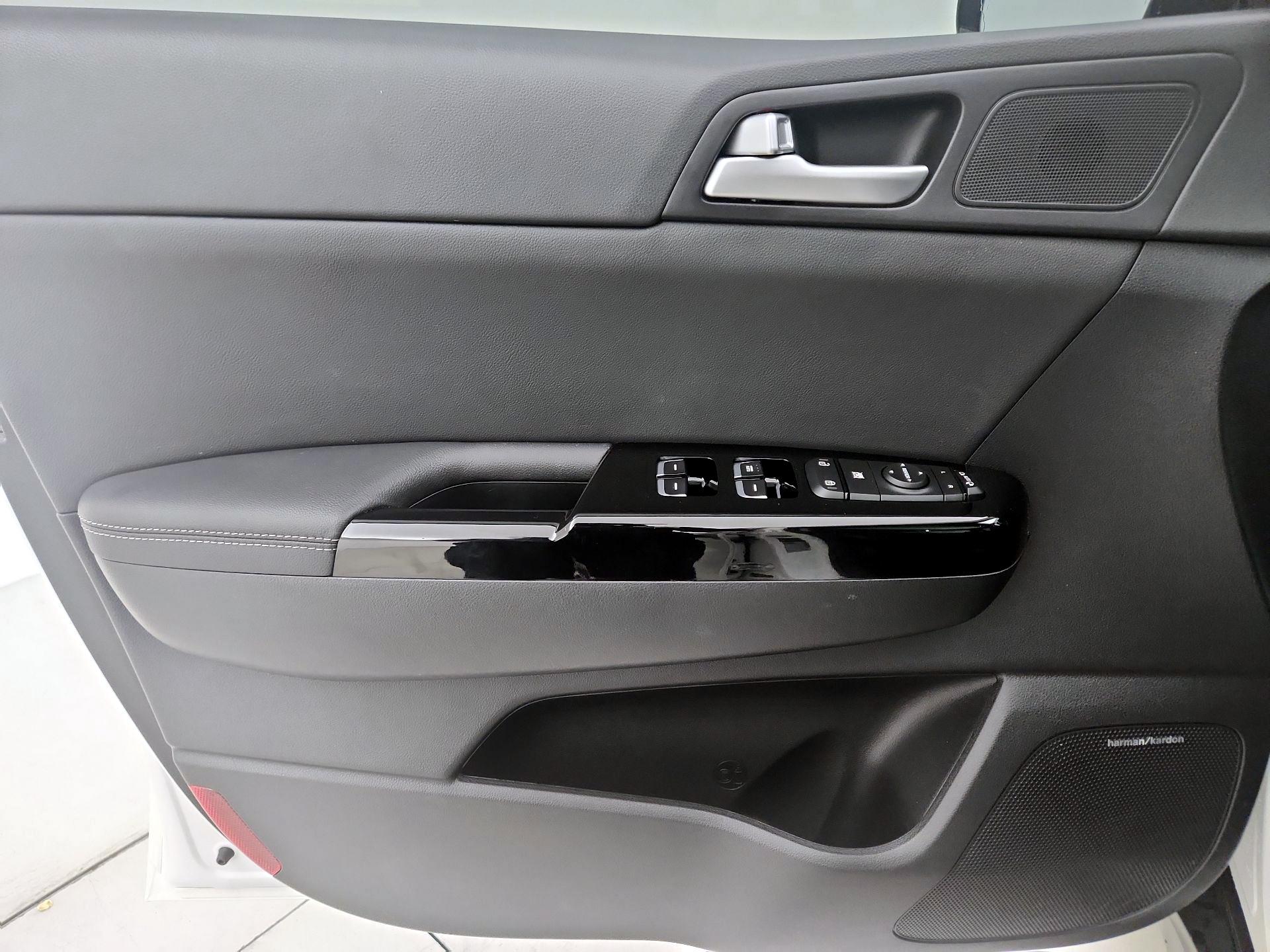 Thumbnail: 2021 Kia Sportage - 12