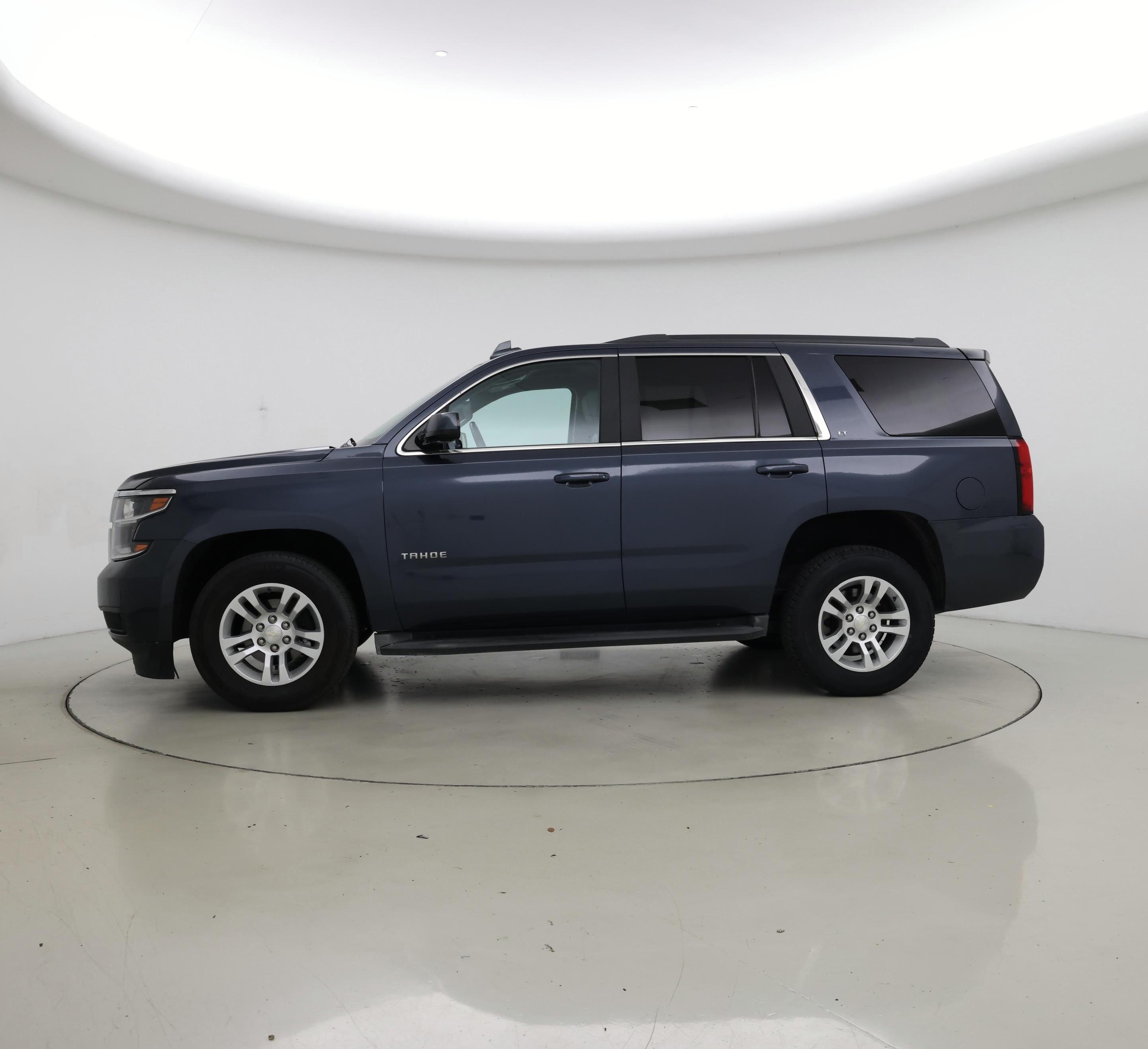 Thumbnail: 2020 Chevrolet Tahoe - 3