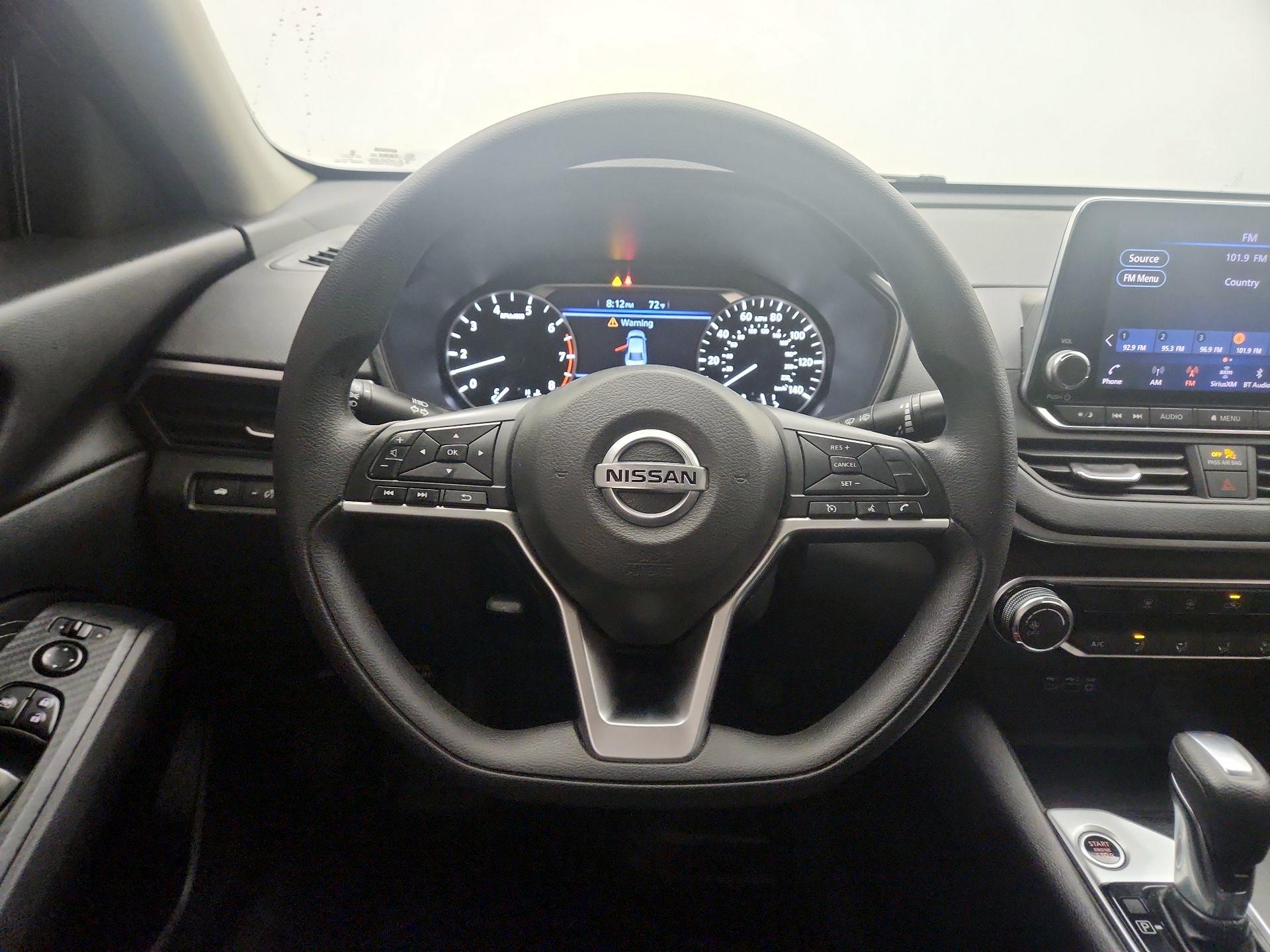 Thumbnail: 2020 Nissan Altima - 10