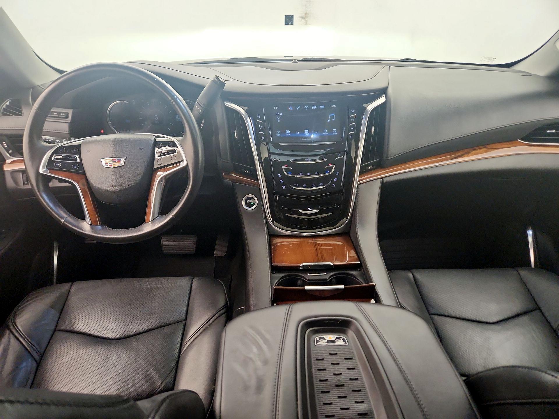 Thumbnail: 2016 Cadillac Escalade - 9