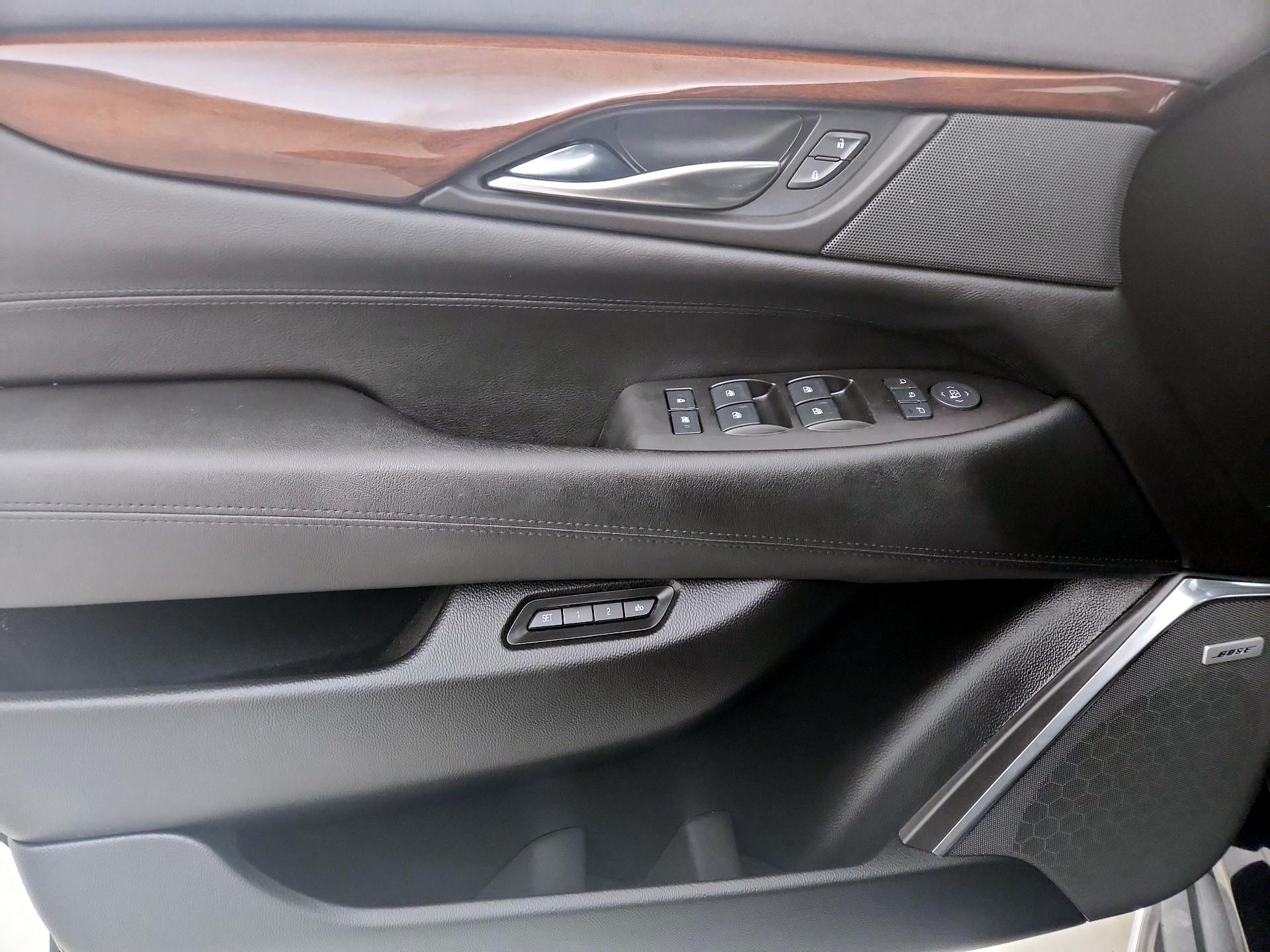 Thumbnail: 2016 Cadillac Escalade - 12