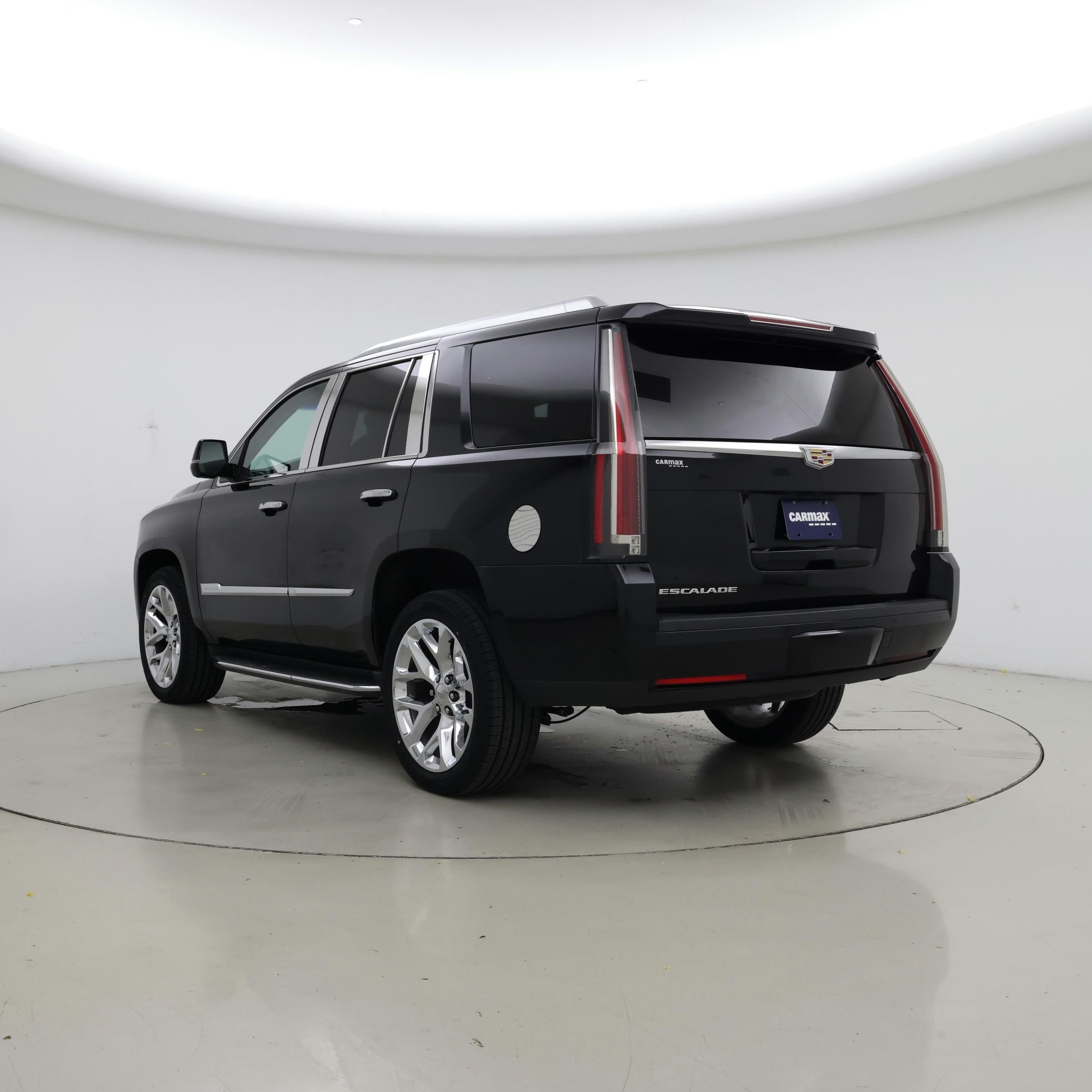 Thumbnail: 2016 Cadillac Escalade - 2