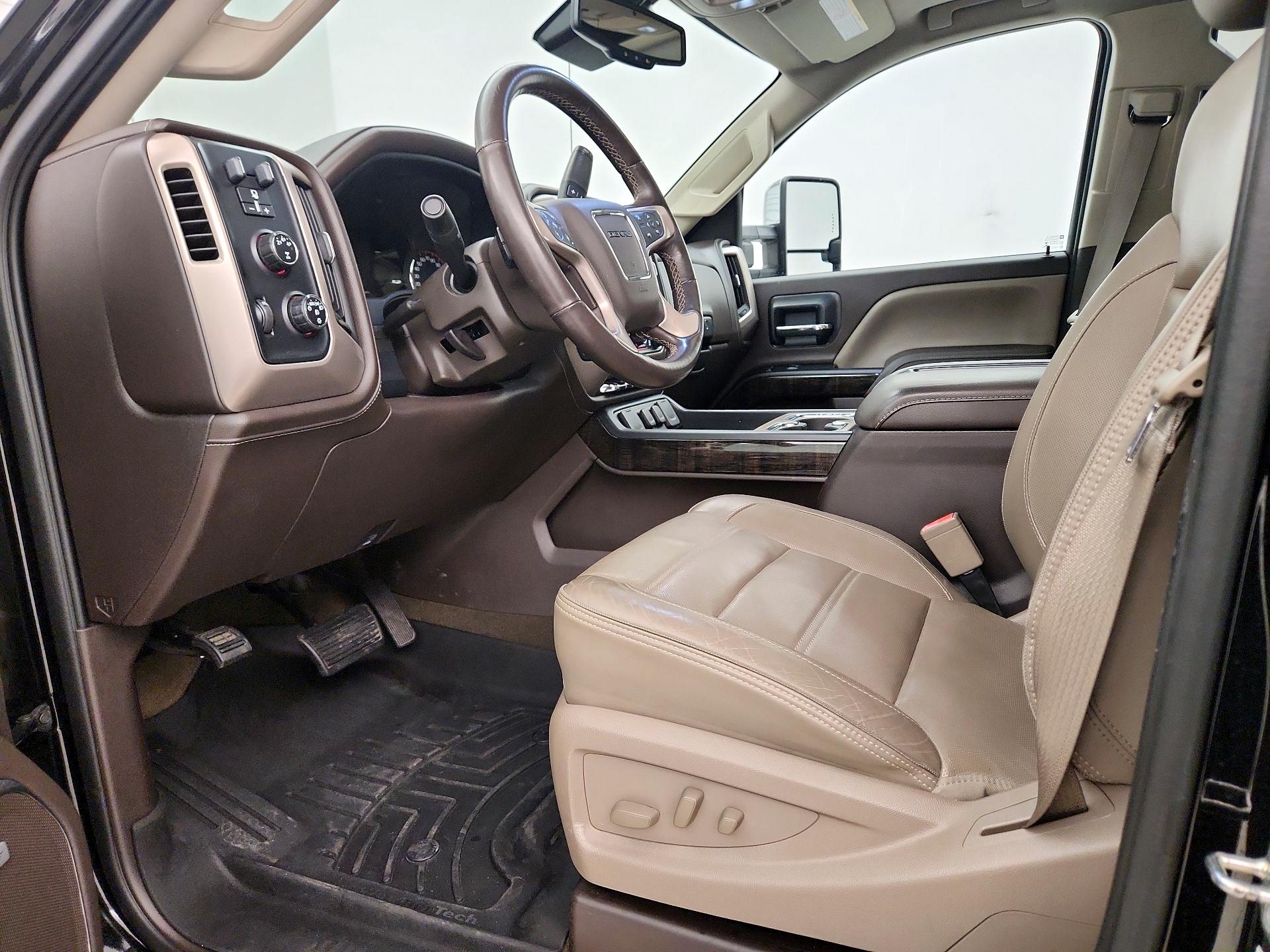 Thumbnail: 2015 GMC Sierra 2500 - 11