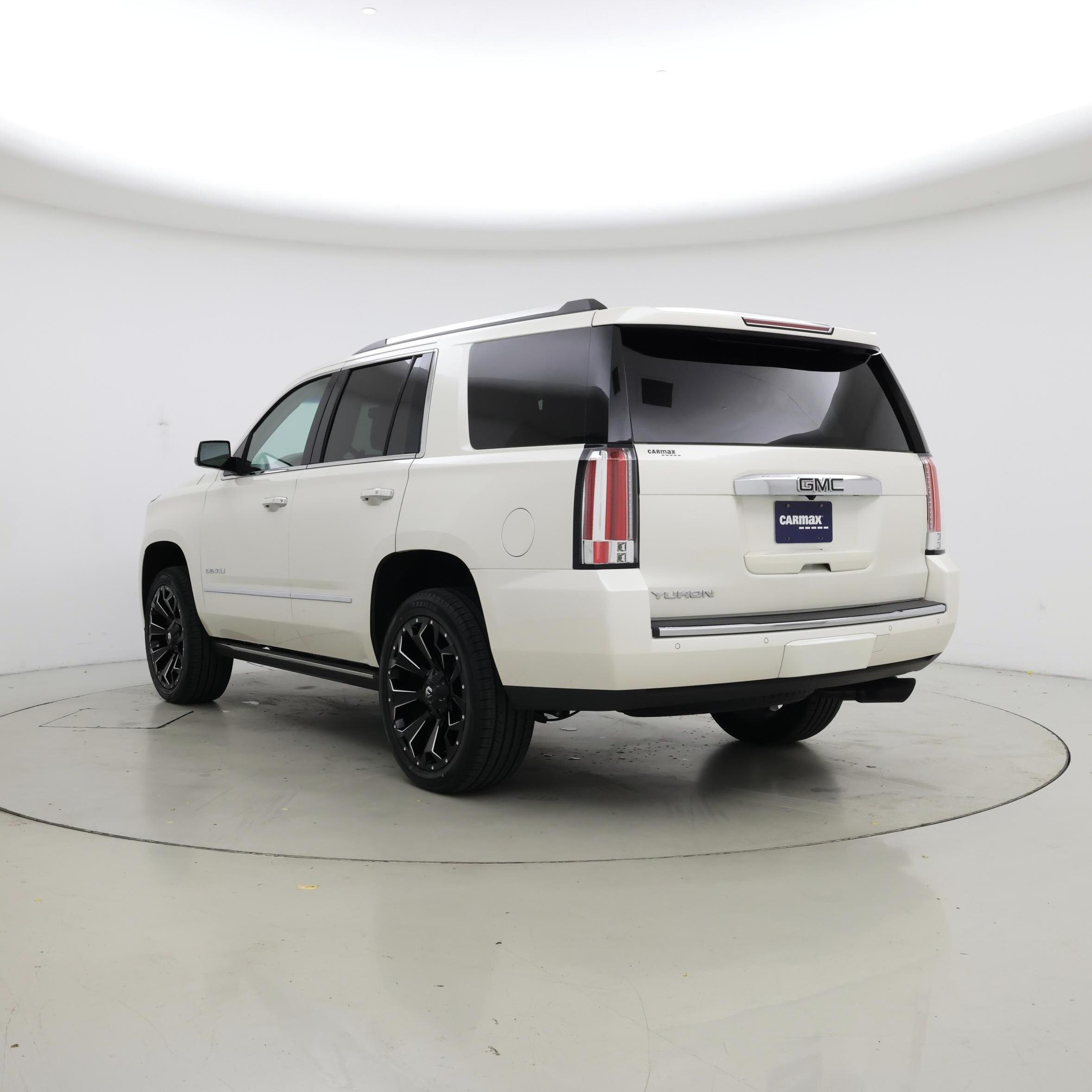 Thumbnail: 2015 GMC Yukon - 2