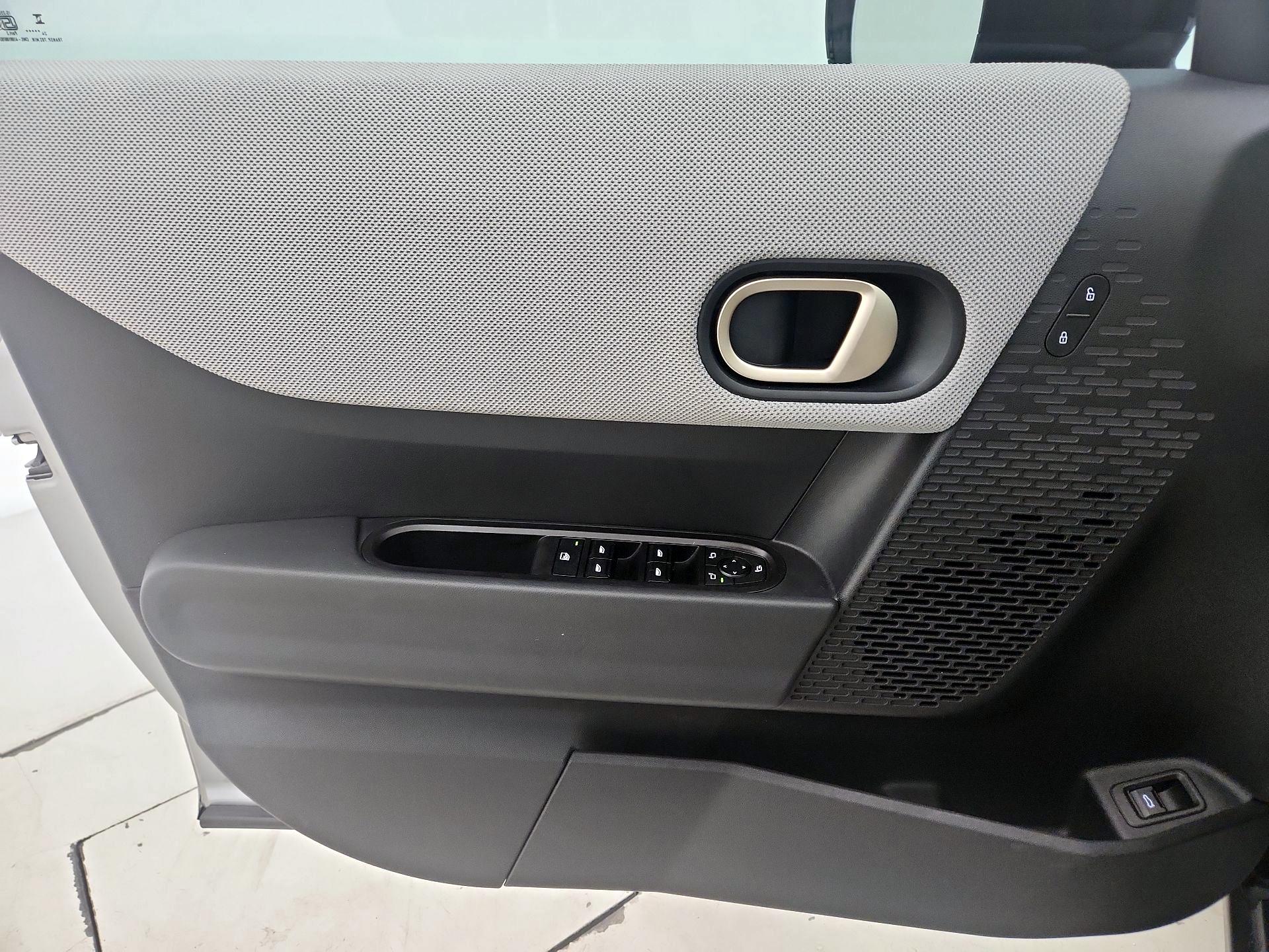 Thumbnail: 2025 MINI Cooper Hardtop - 12