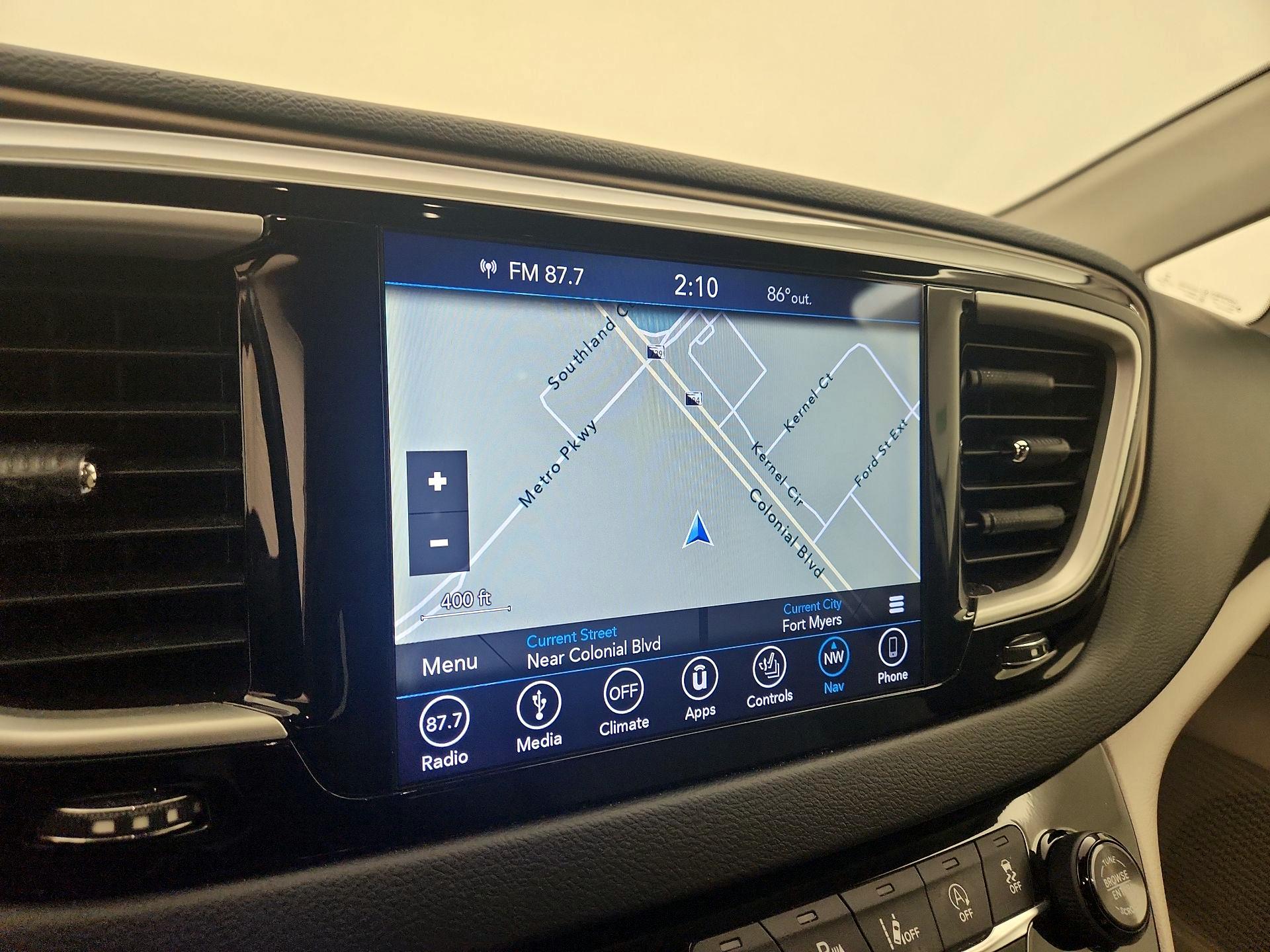 Thumbnail: 2019 Chrysler Pacifica - 14