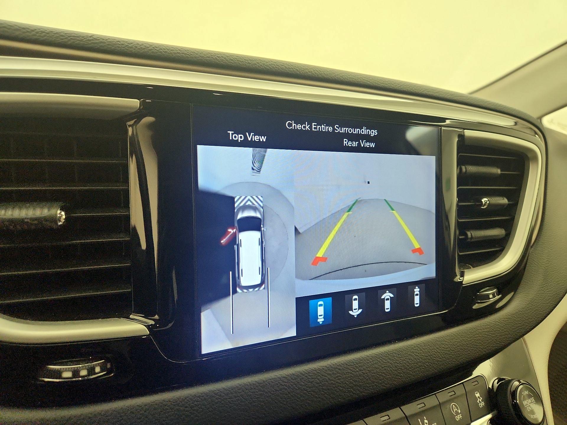 Thumbnail: 2019 Chrysler Pacifica - 15