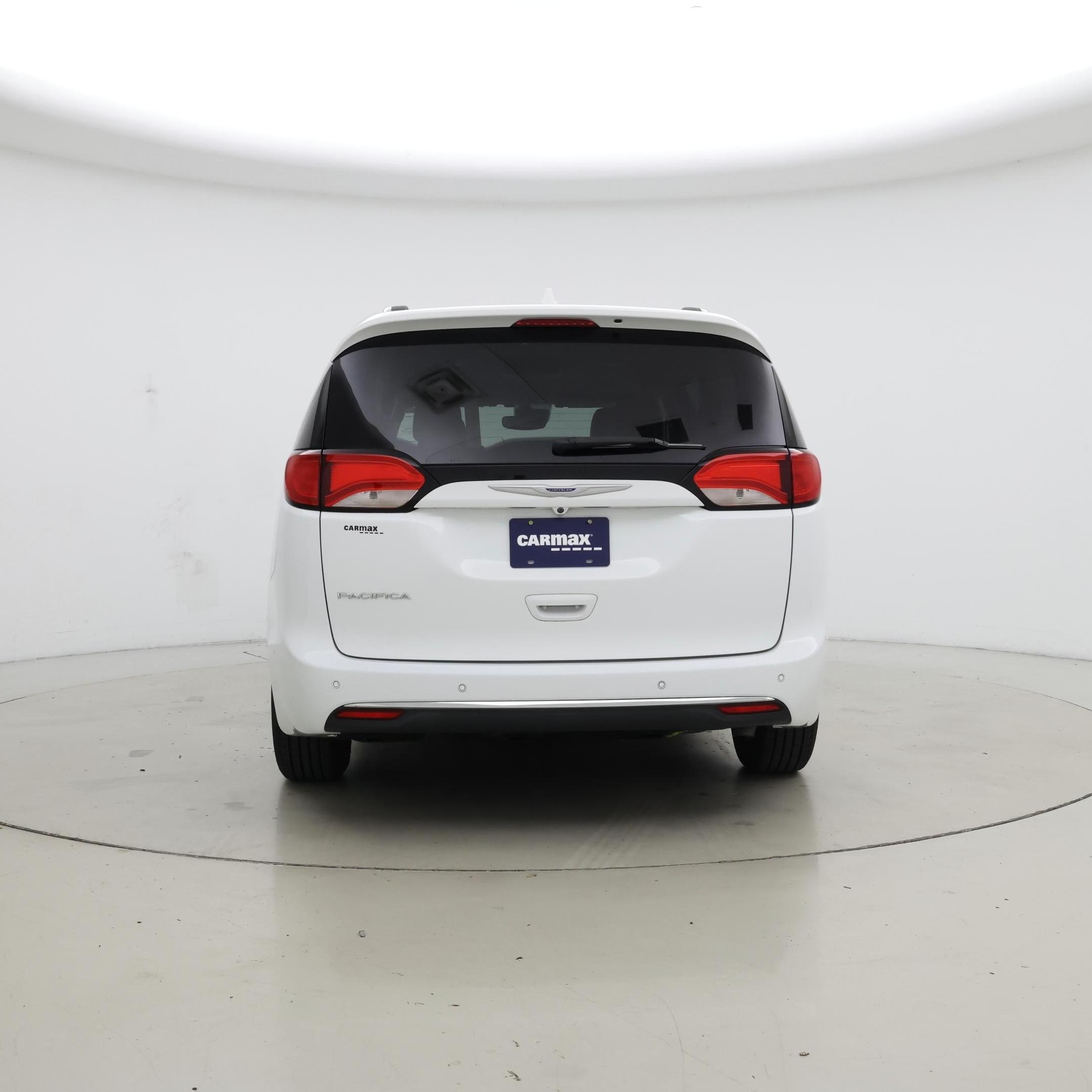 Thumbnail: 2019 Chrysler Pacifica - 6