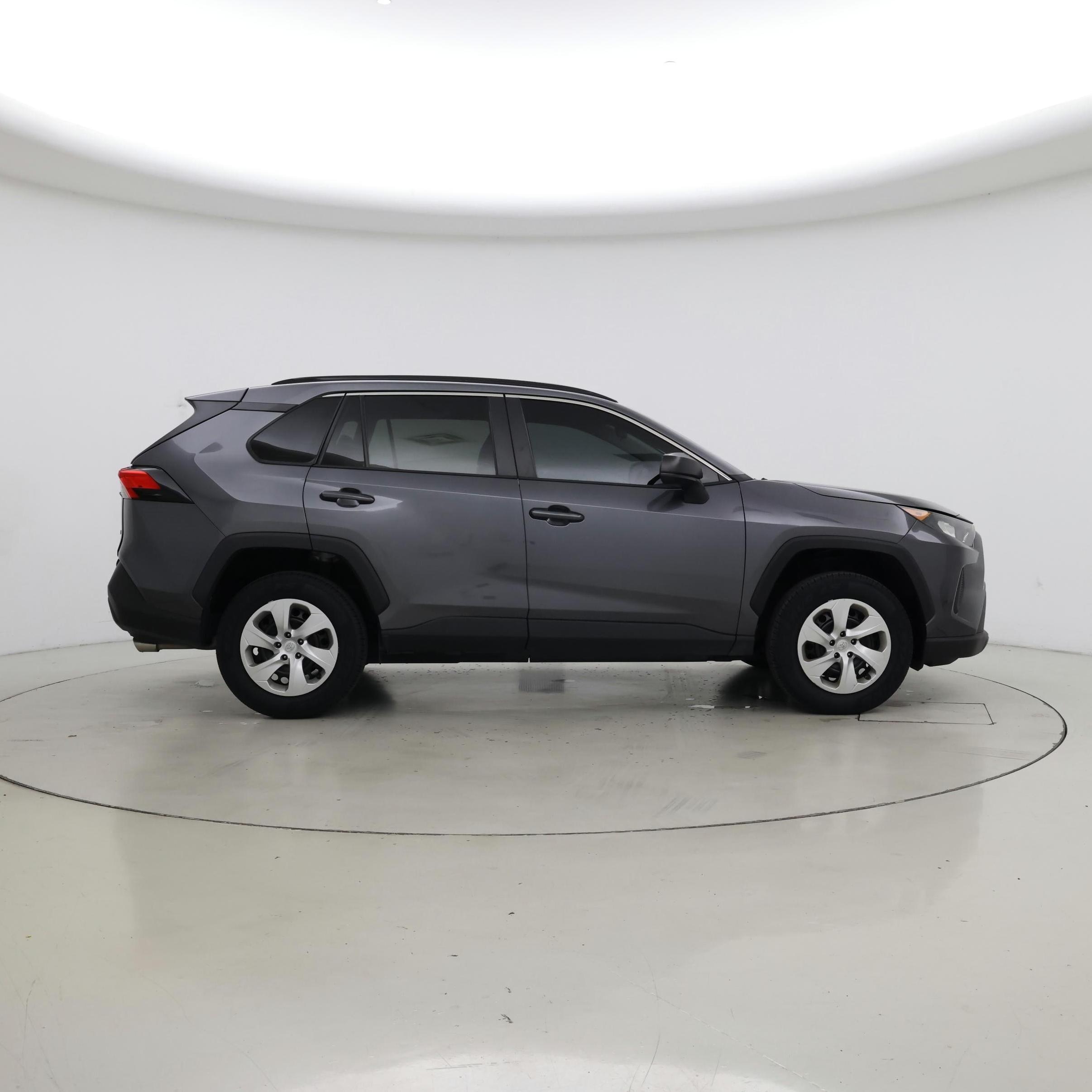 Thumbnail: 2021 Toyota RAV4 - 7