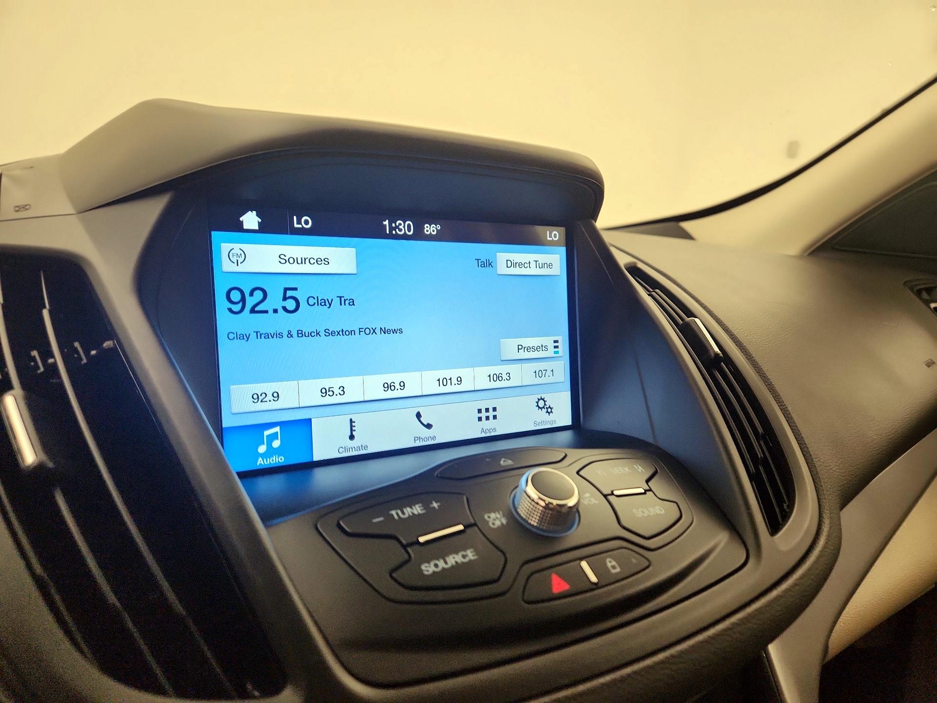 Thumbnail: 2016 Ford Escape - 15