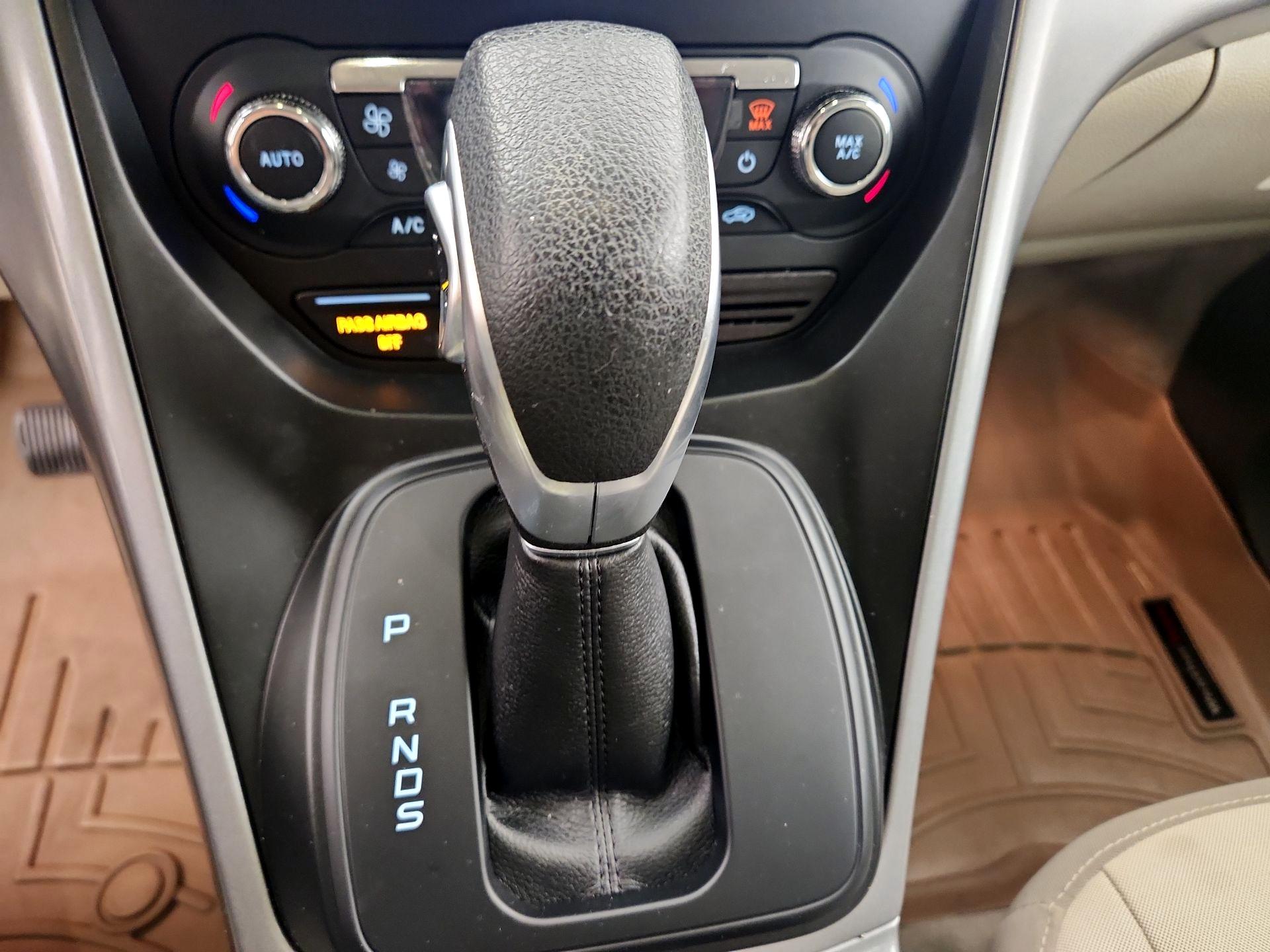 Thumbnail: 2016 Ford Escape - 17
