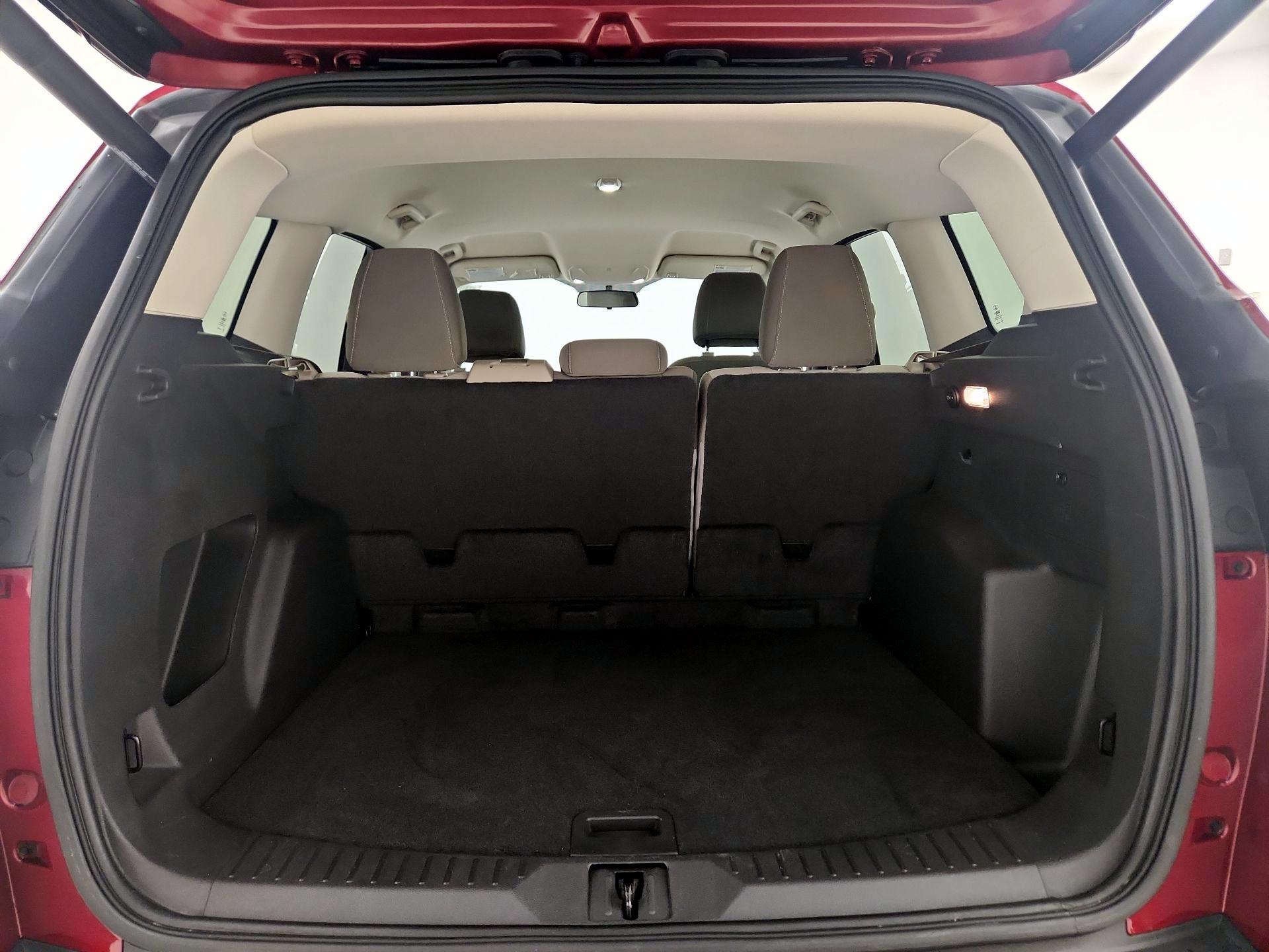 Thumbnail: 2016 Ford Escape - 20