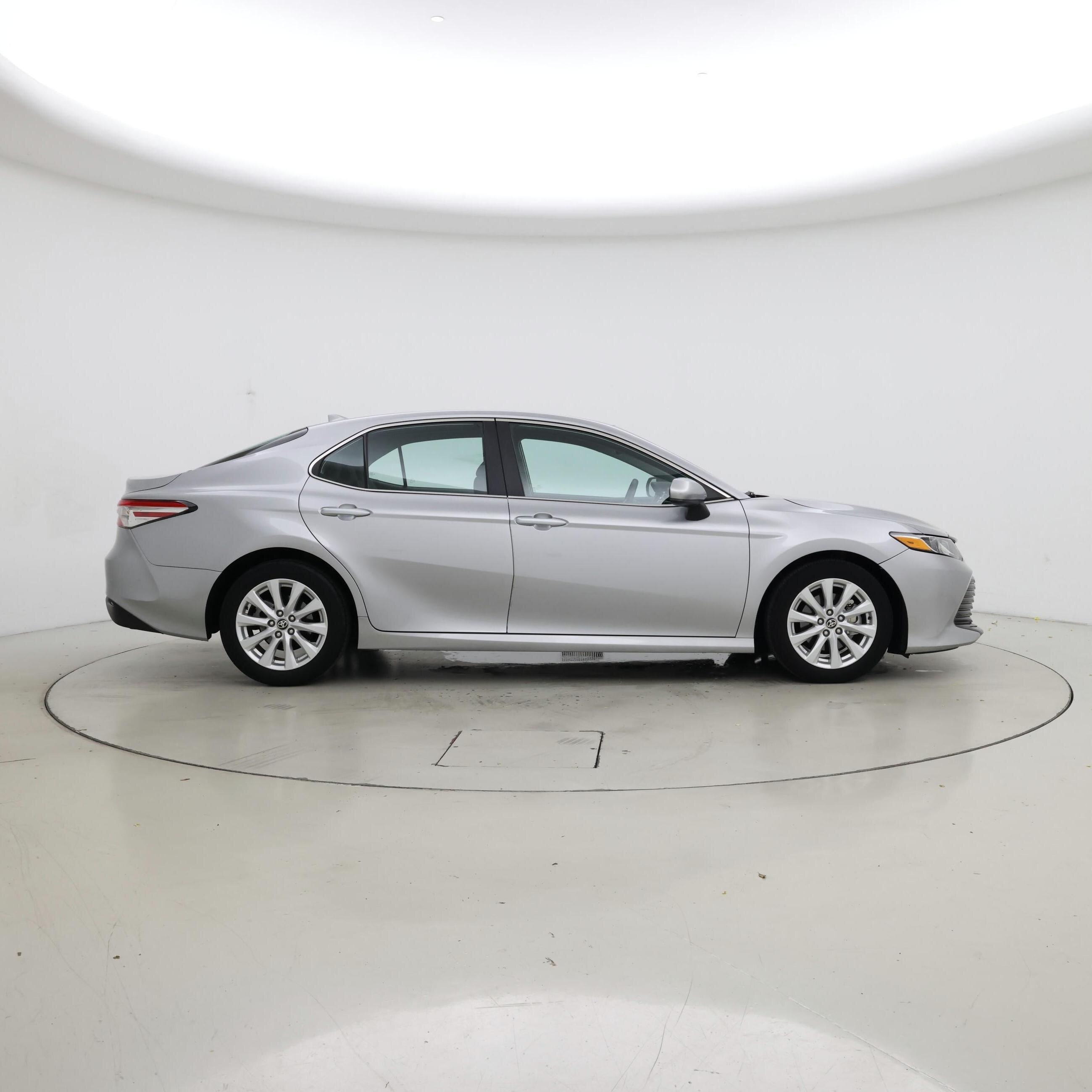 Thumbnail: 2020 Toyota Camry - 7