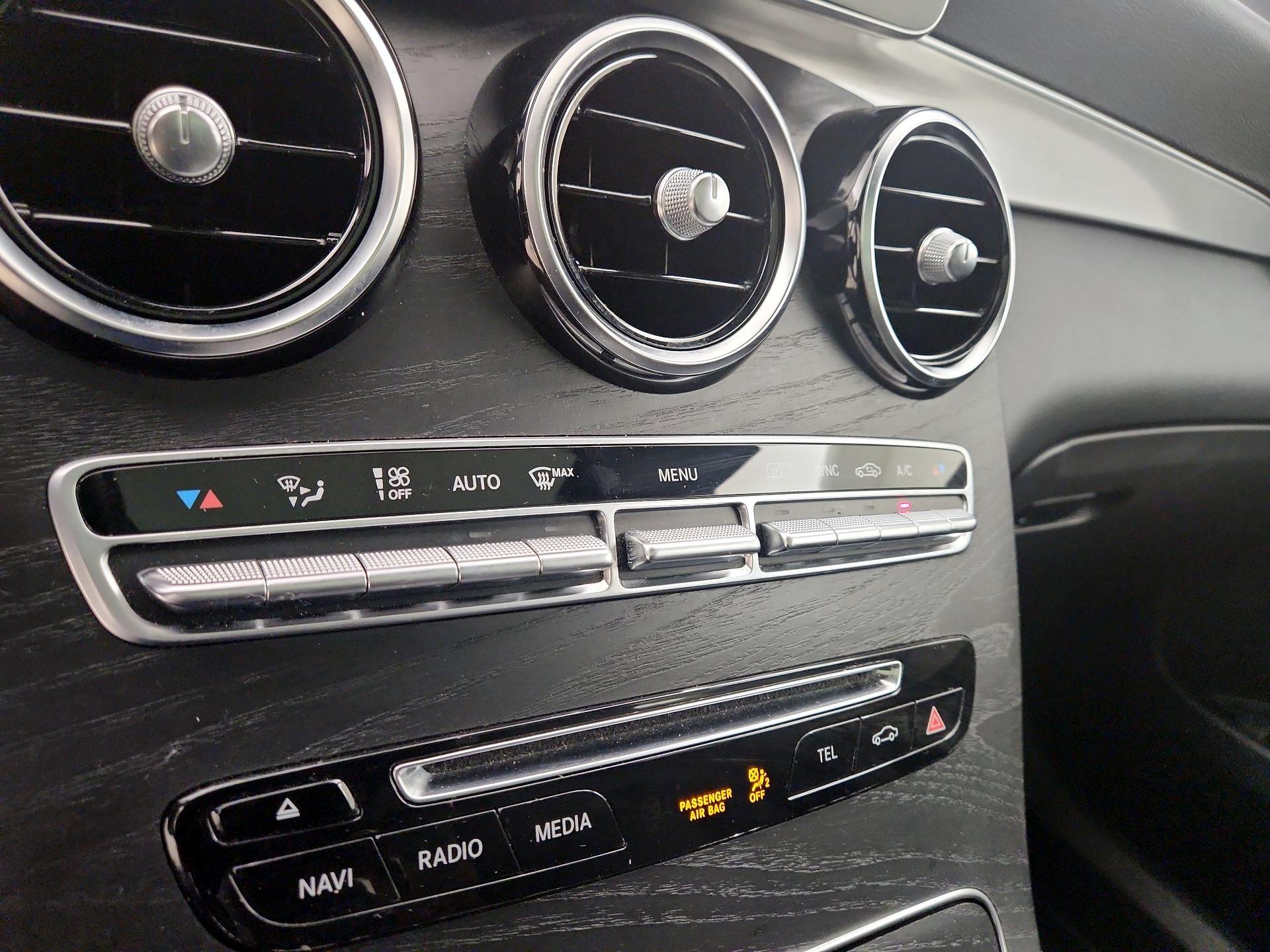 Thumbnail: 2019 Mercedes-Benz GLC - 16