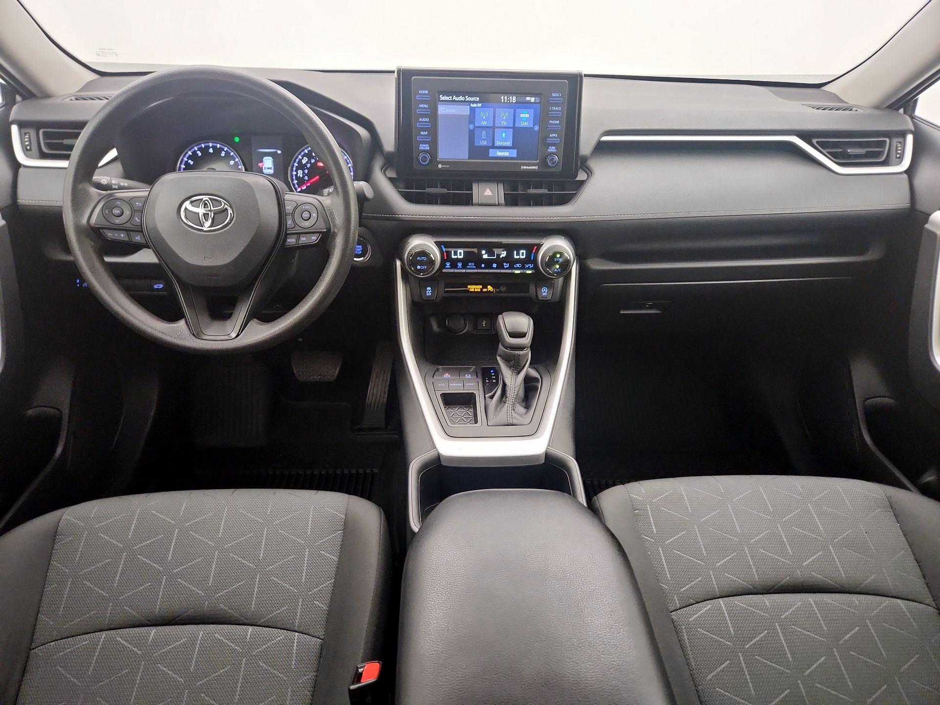 Thumbnail: 2022 Toyota RAV4 - 9