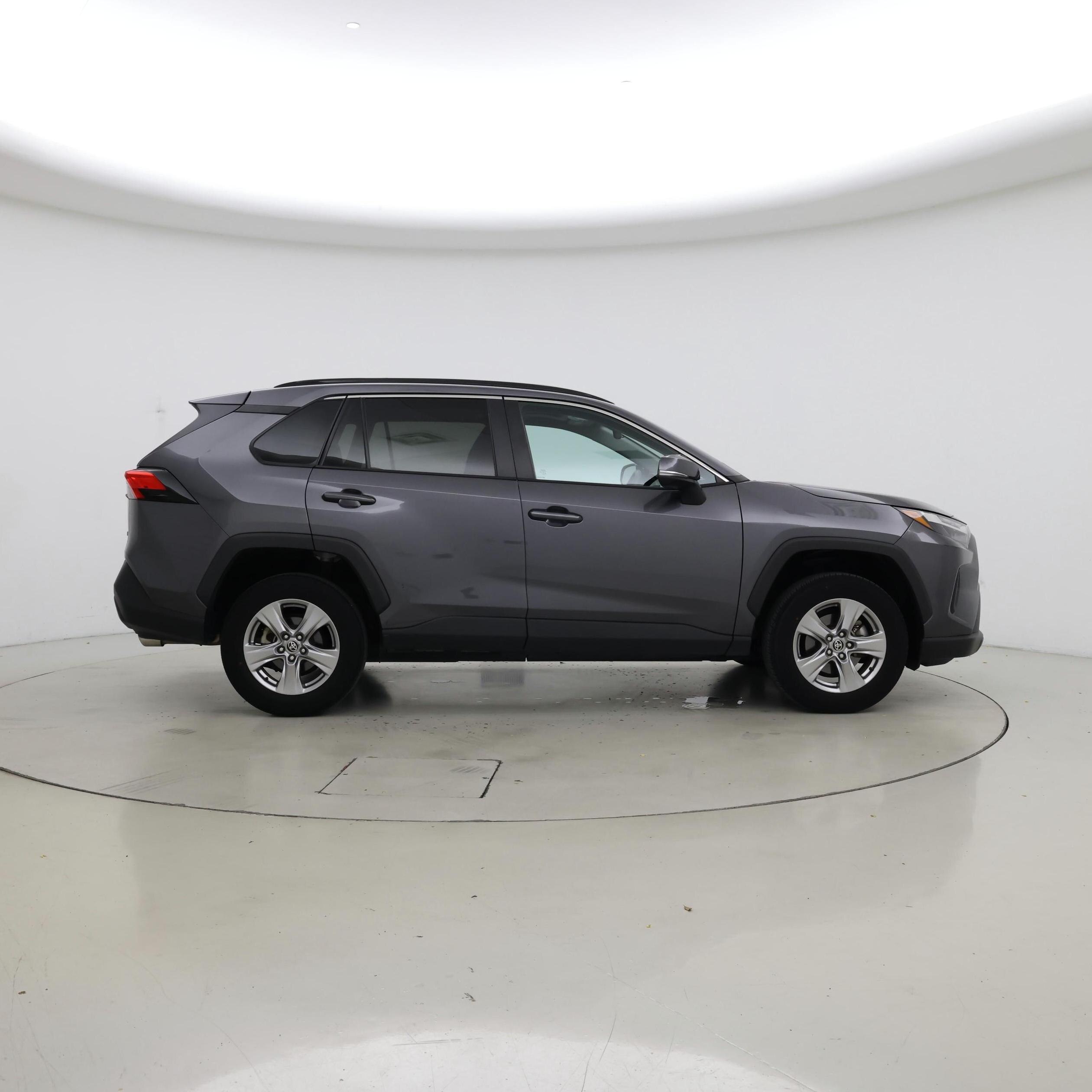 Thumbnail: 2022 Toyota RAV4 - 7