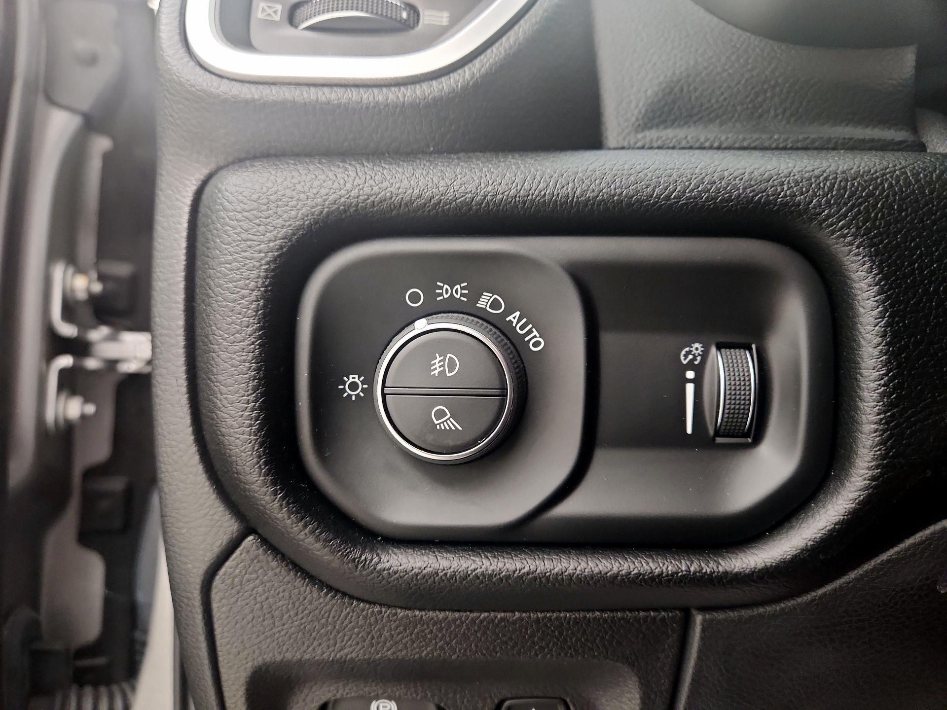 Thumbnail: 2020 RAM 1500 - 13