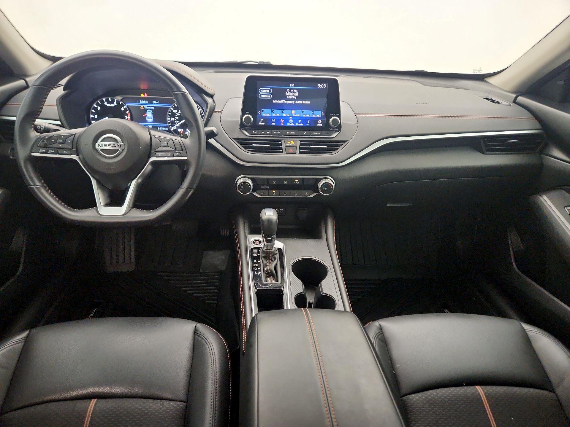Thumbnail: 2022 Nissan Altima - 9