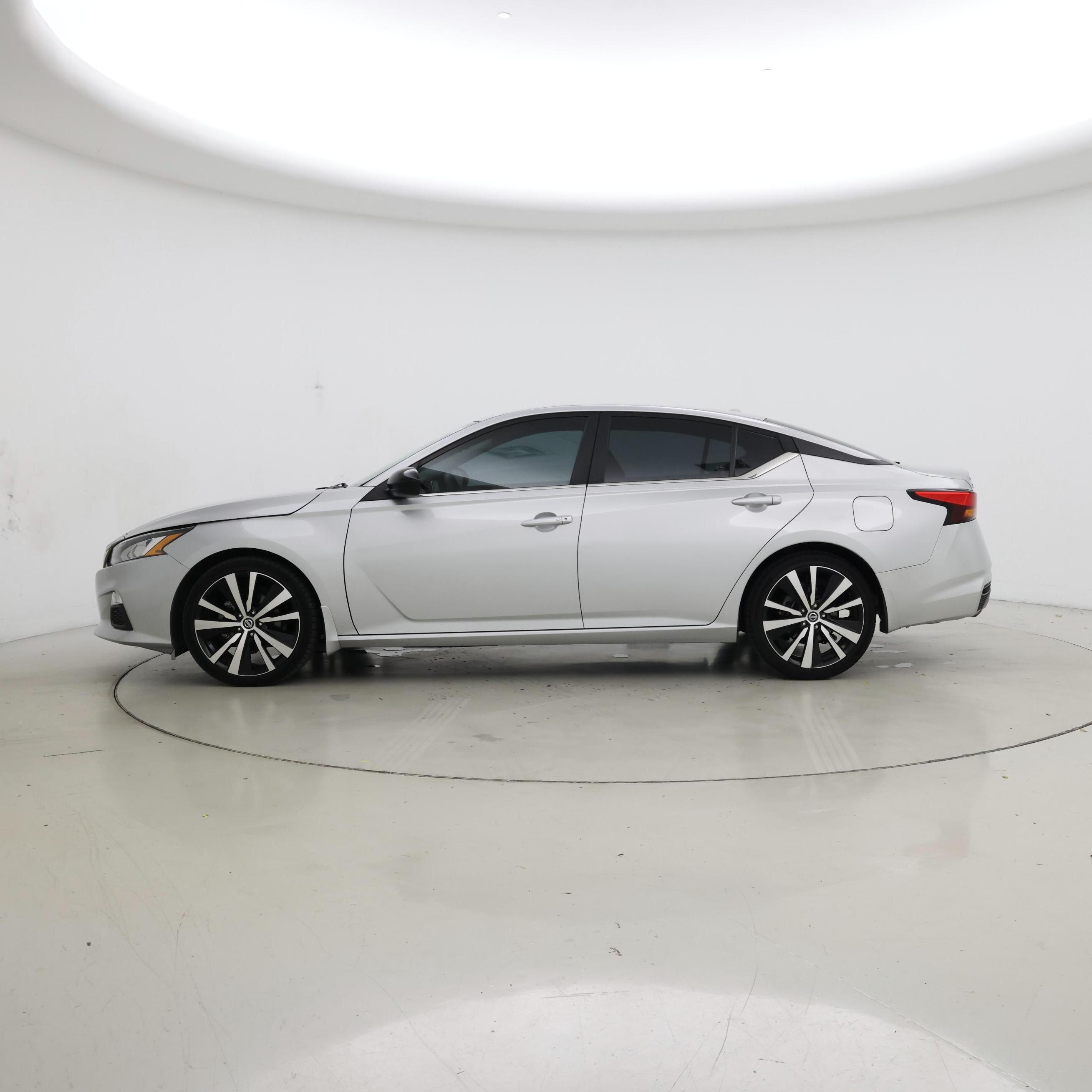 Thumbnail: 2022 Nissan Altima - 3