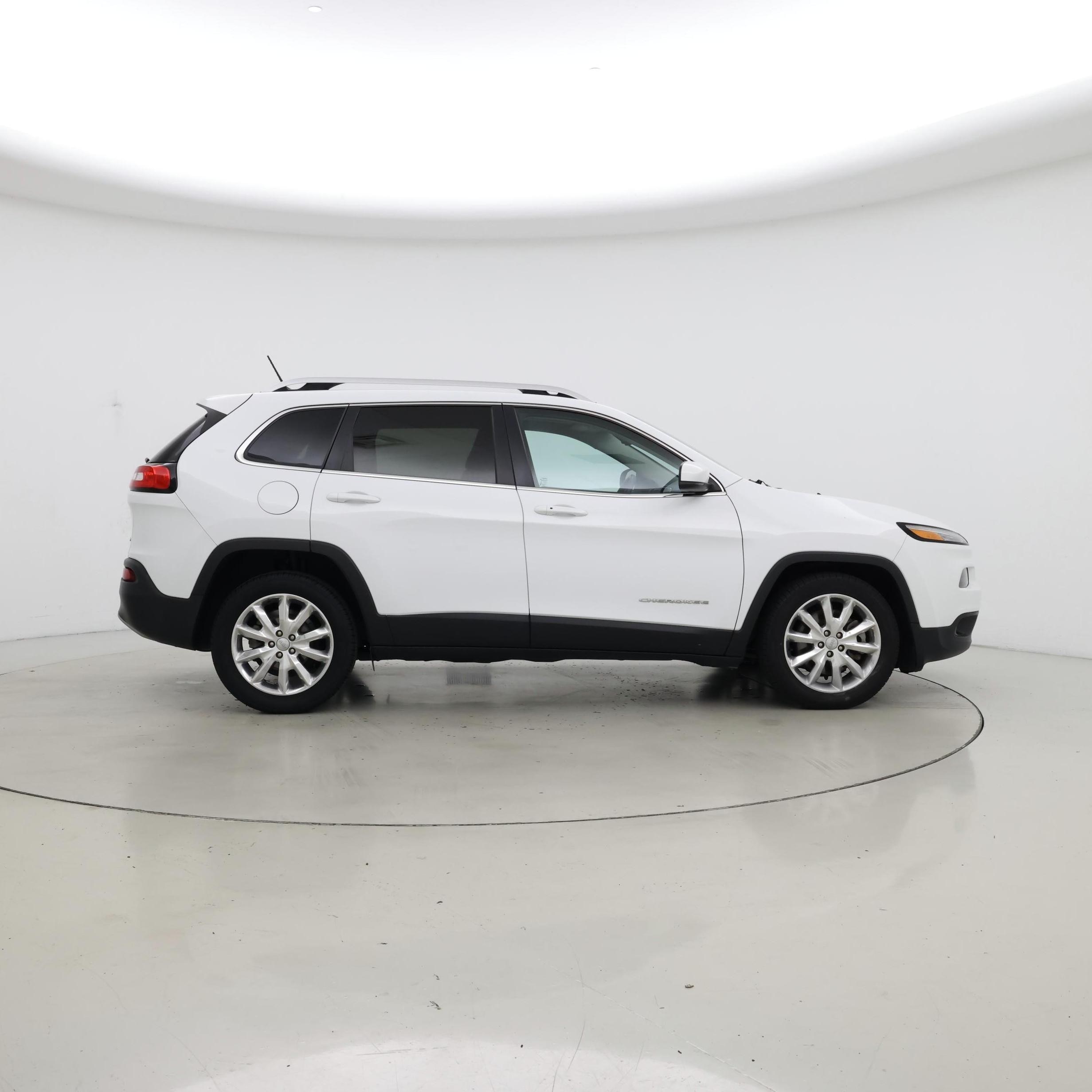 Thumbnail: 2015 Jeep Cherokee - 7