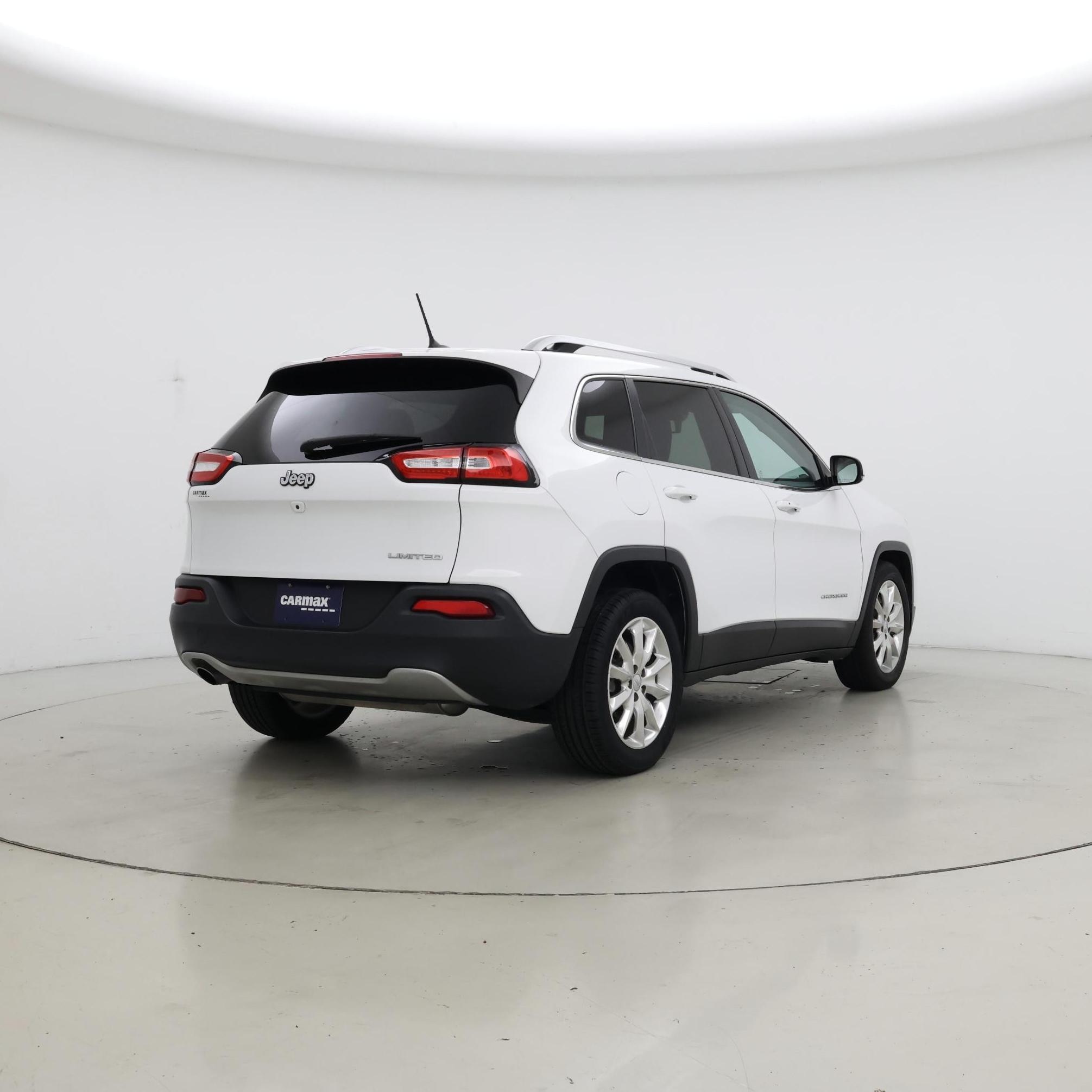 Thumbnail: 2015 Jeep Cherokee - 8